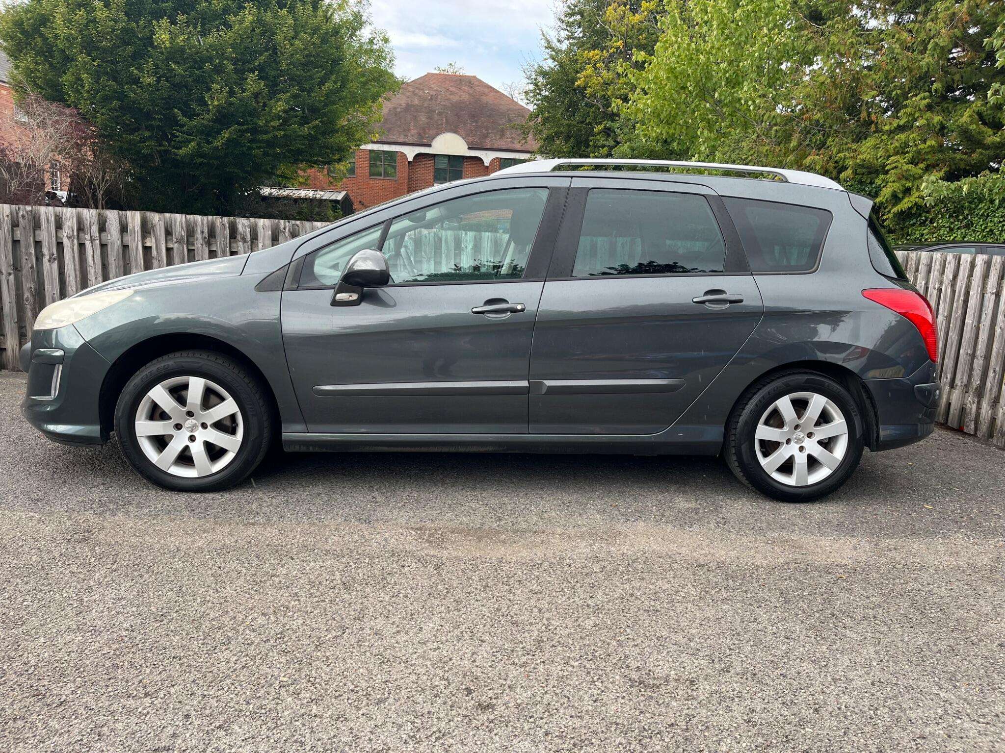 2010 PEUGEOT 308 SW 2010 PEUGEOT 308 SW