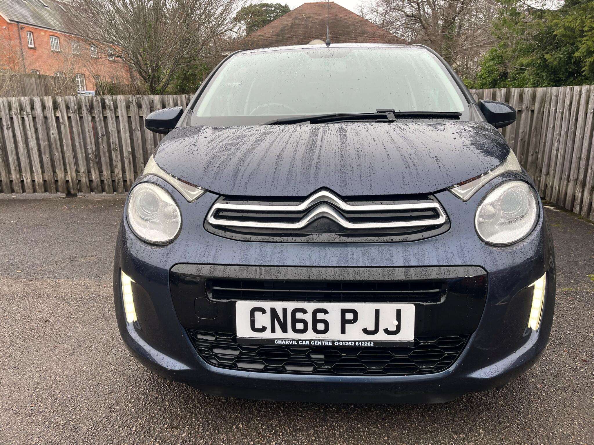 A 2016 CITROEN C1 1.0 VTi Flair Euro 6 (s/s) 3dr A 2016 CITROEN C1 1.0 VTi Flair Euro 6 (s/s) 3dr