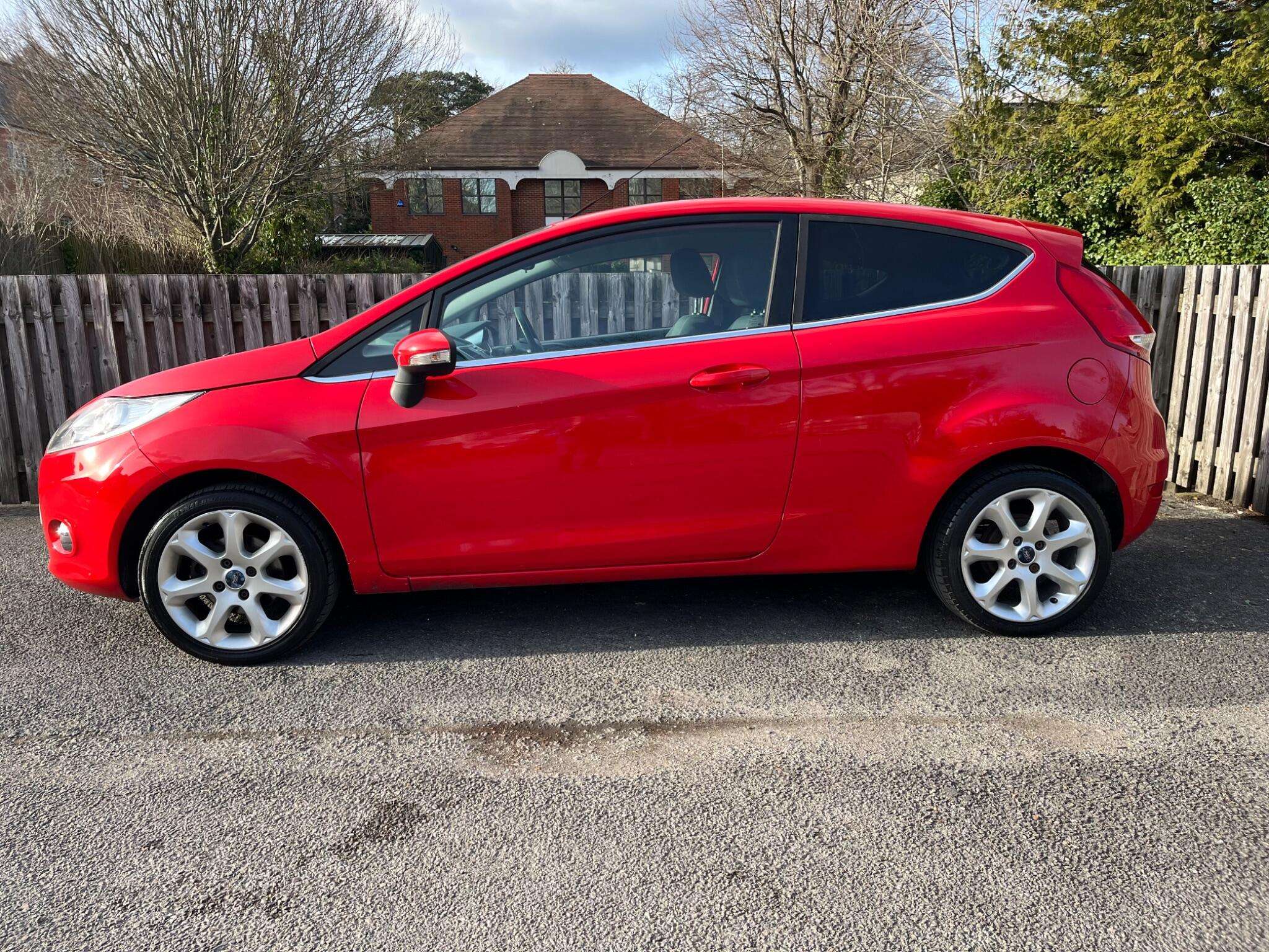 A 2011 FORD FIESTA 1.25 Zetec 3dr A 2011 FORD FIESTA 1.25 Zetec 3dr
