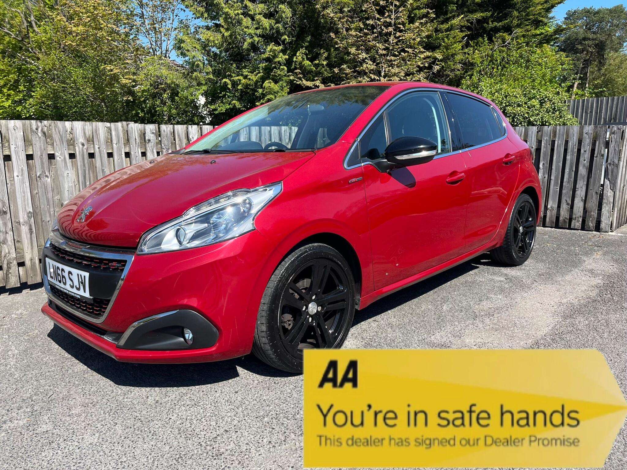 A 2016 PEUGEOT 208 1.2 PureTech GT Line Euro 6 (s/s) 5dr A 2016 PEUGEOT 208 1.2 PureTech GT Line Euro 6 (s/s) 5dr