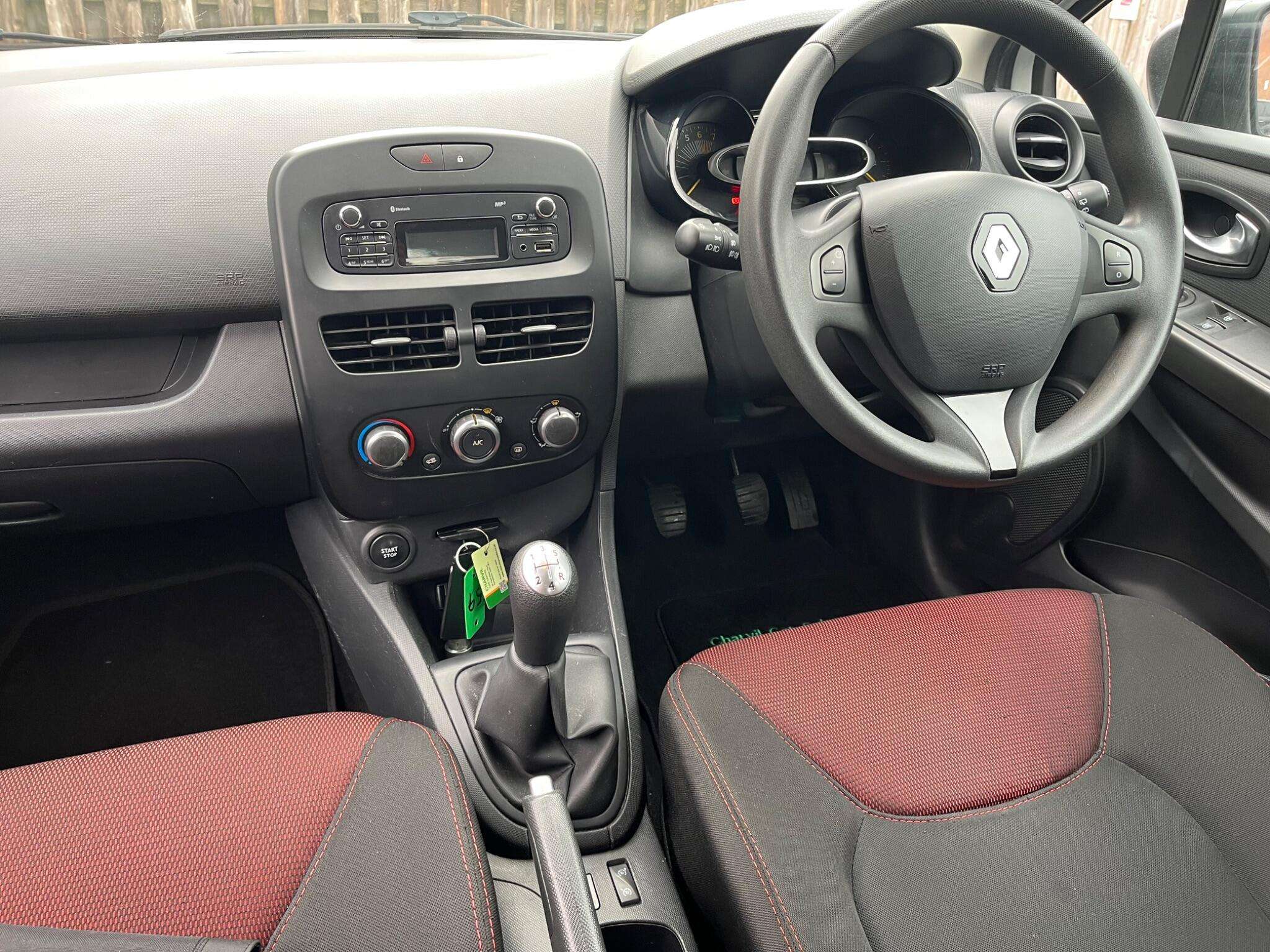 2015 RENAULT CLIO 2015 RENAULT CLIO