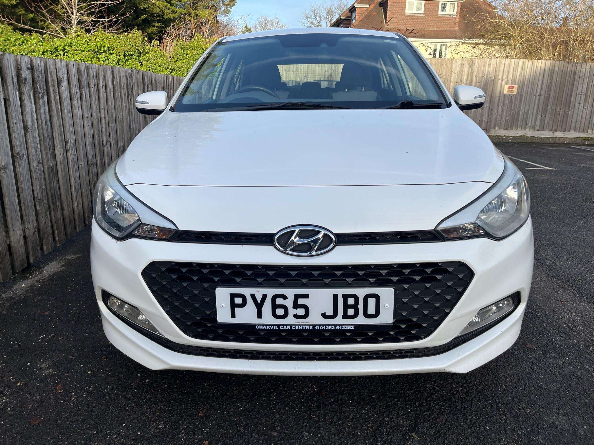 A 2016 HYUNDAI I20 1.2 Blue Drive SE Euro 6 (s/s) 5dr A 2016 HYUNDAI I20 1.2 Blue Drive SE Euro 6 (s/s) 5dr