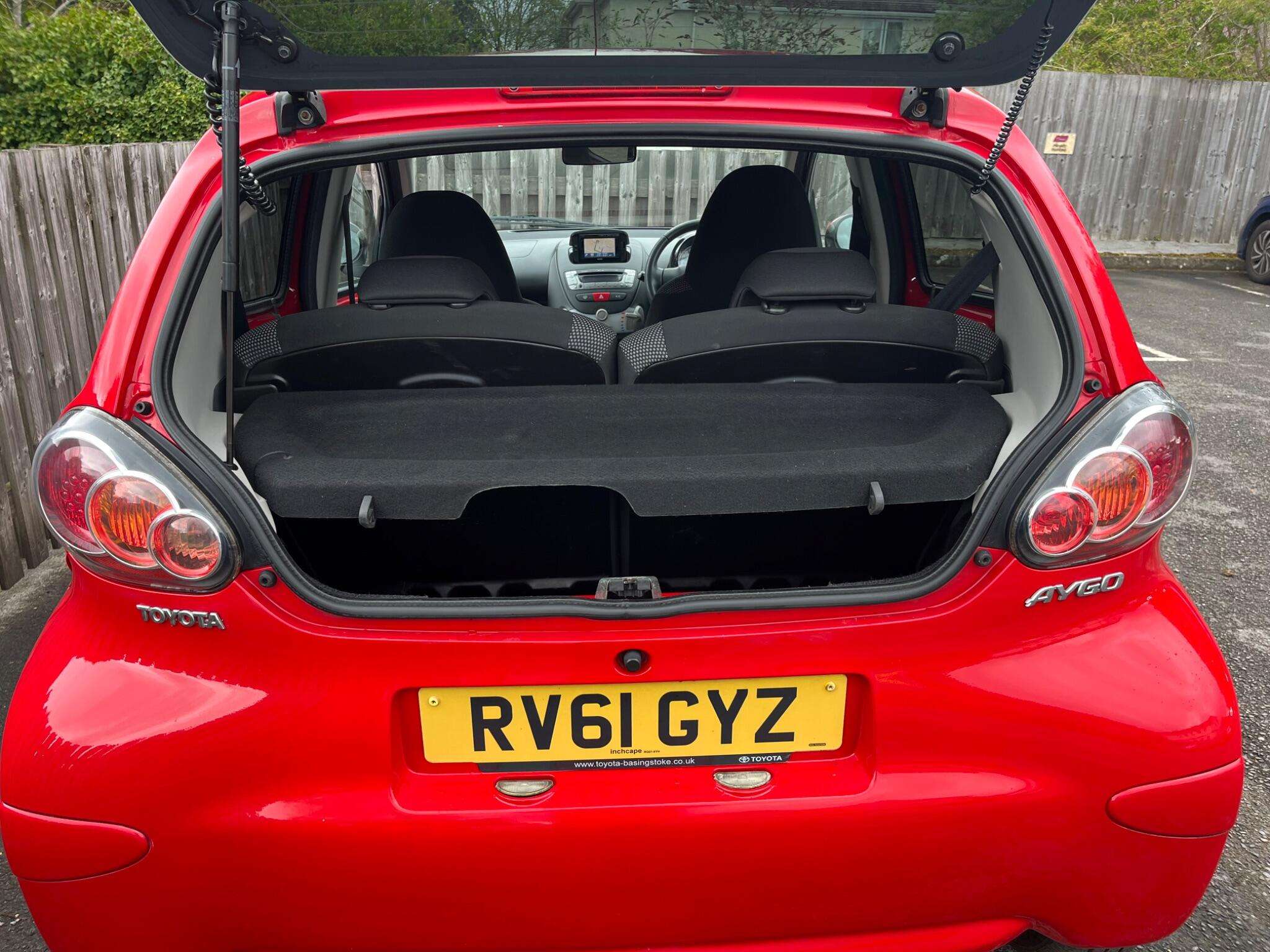 2011 TOYOTA AYGO 2011 TOYOTA AYGO