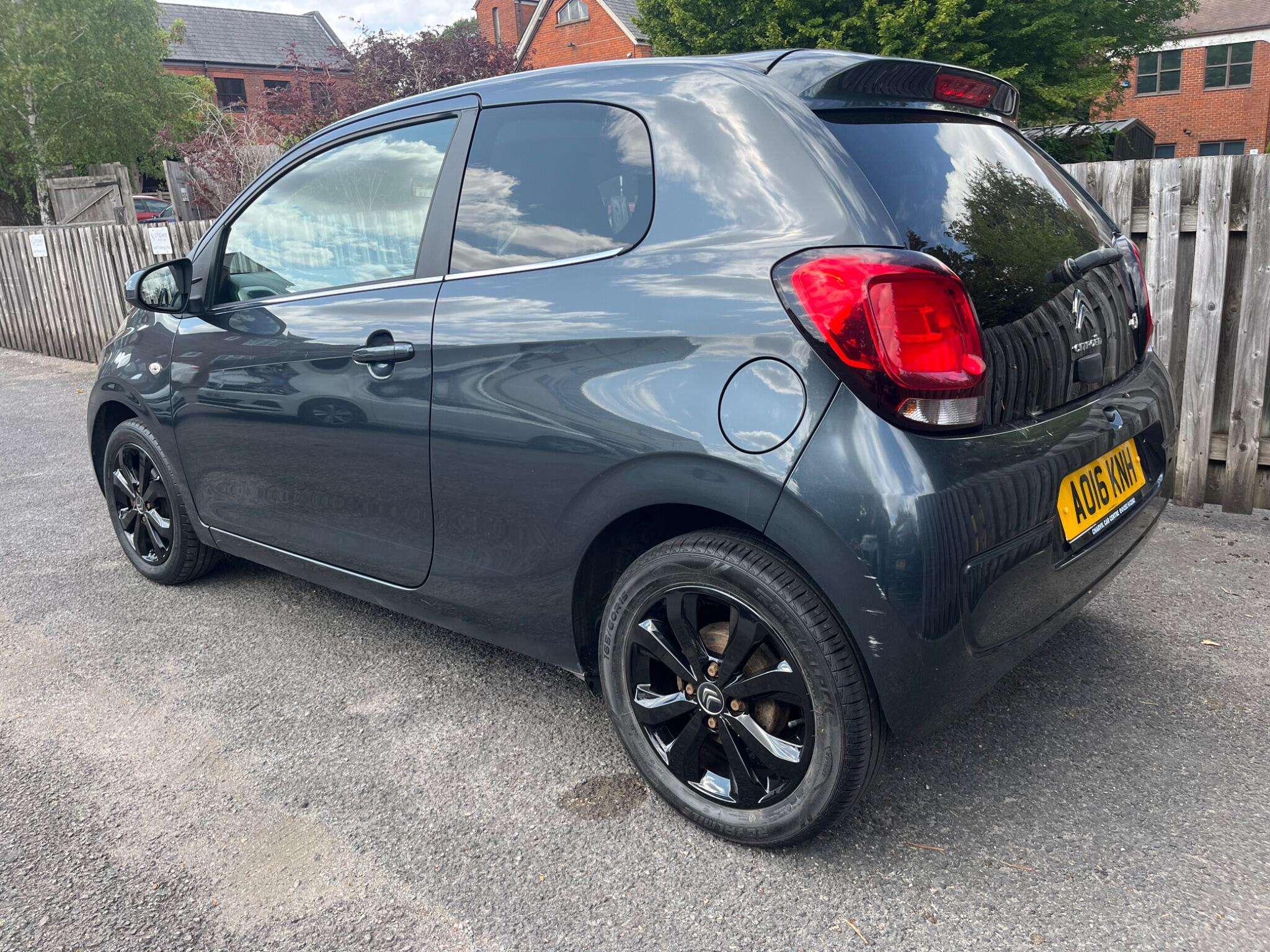 A 2016 CITROEN C1 1.2 PureTech Flair Euro 6 3dr A 2016 CITROEN C1 1.2 PureTech Flair Euro 6 3dr