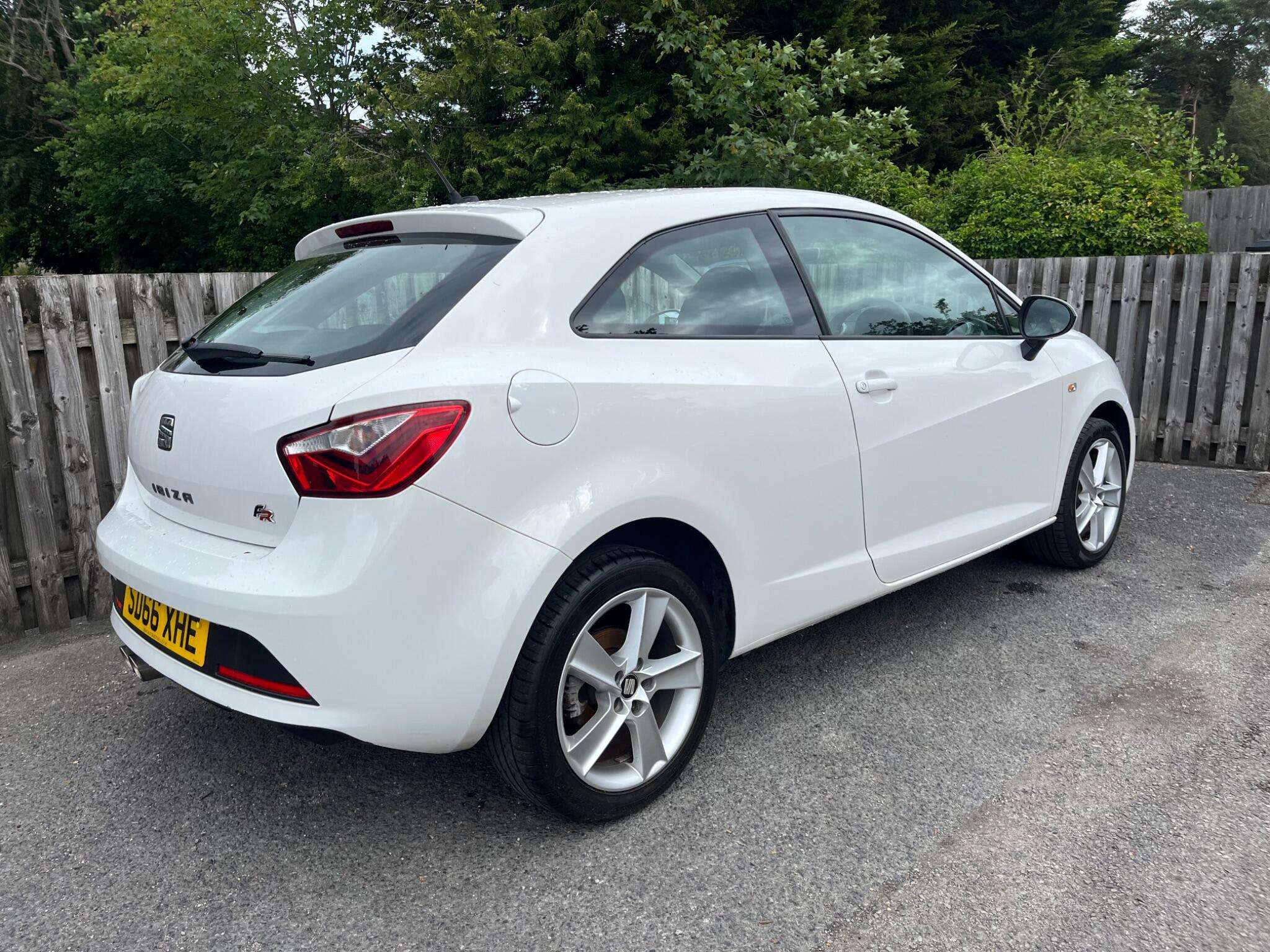 2016 SEAT IBIZA 2016 SEAT IBIZA