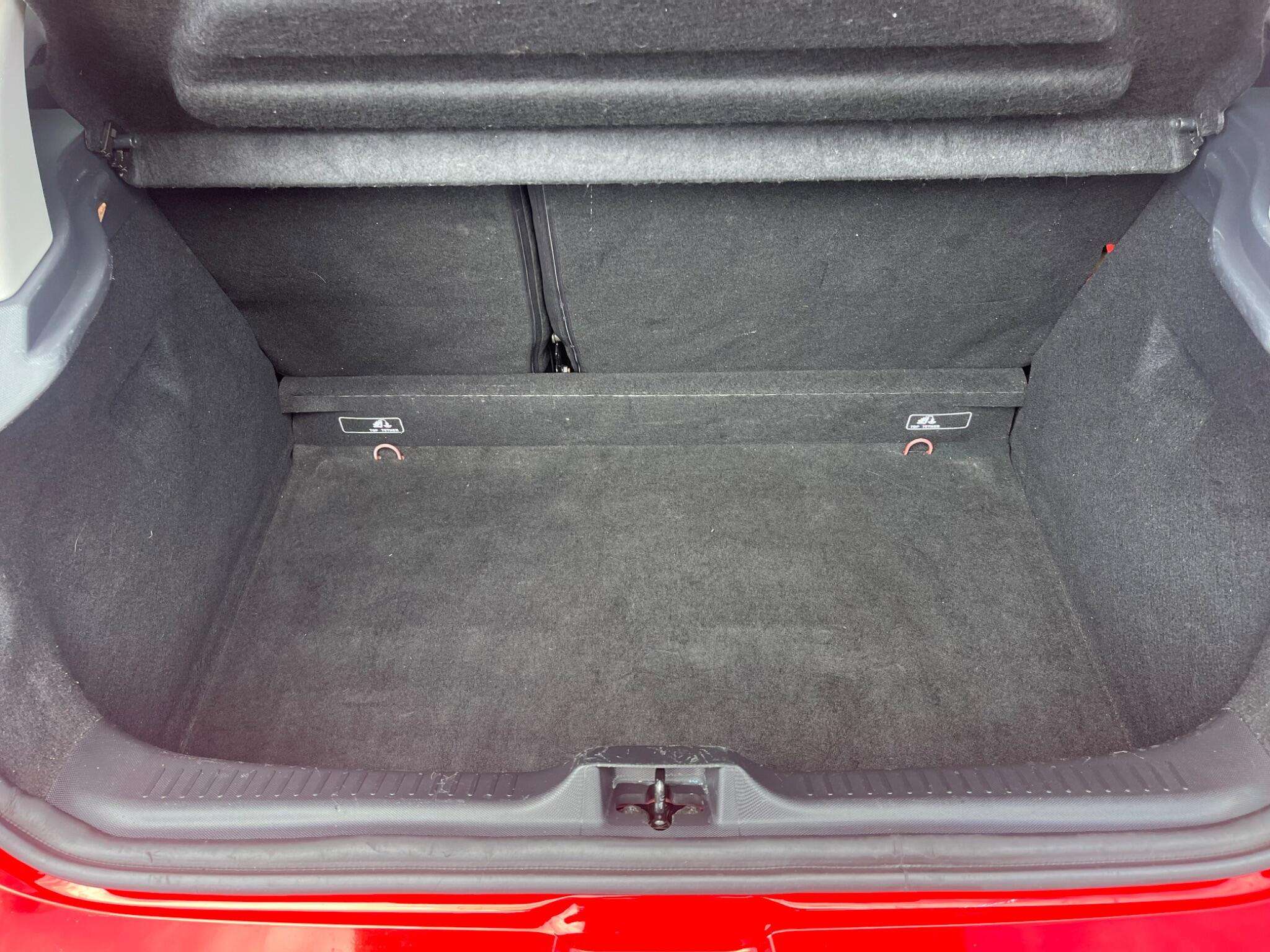2014 RENAULT CLIO 2014 RENAULT CLIO