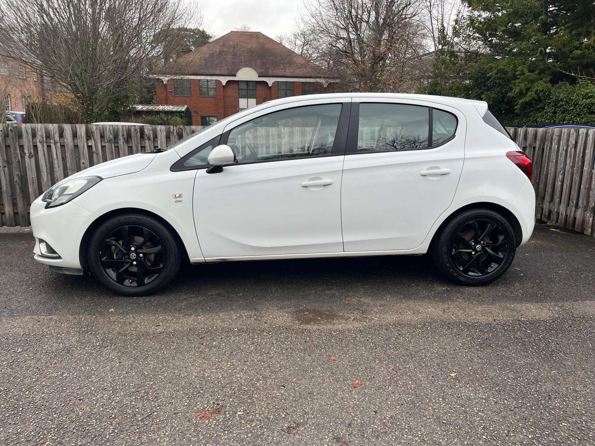 A 2015 VAUXHALL CORSA 1.4i ecoFLEX SRi Euro 6 5dr A 2015 VAUXHALL CORSA 1.4i ecoFLEX SRi Euro 6 5dr