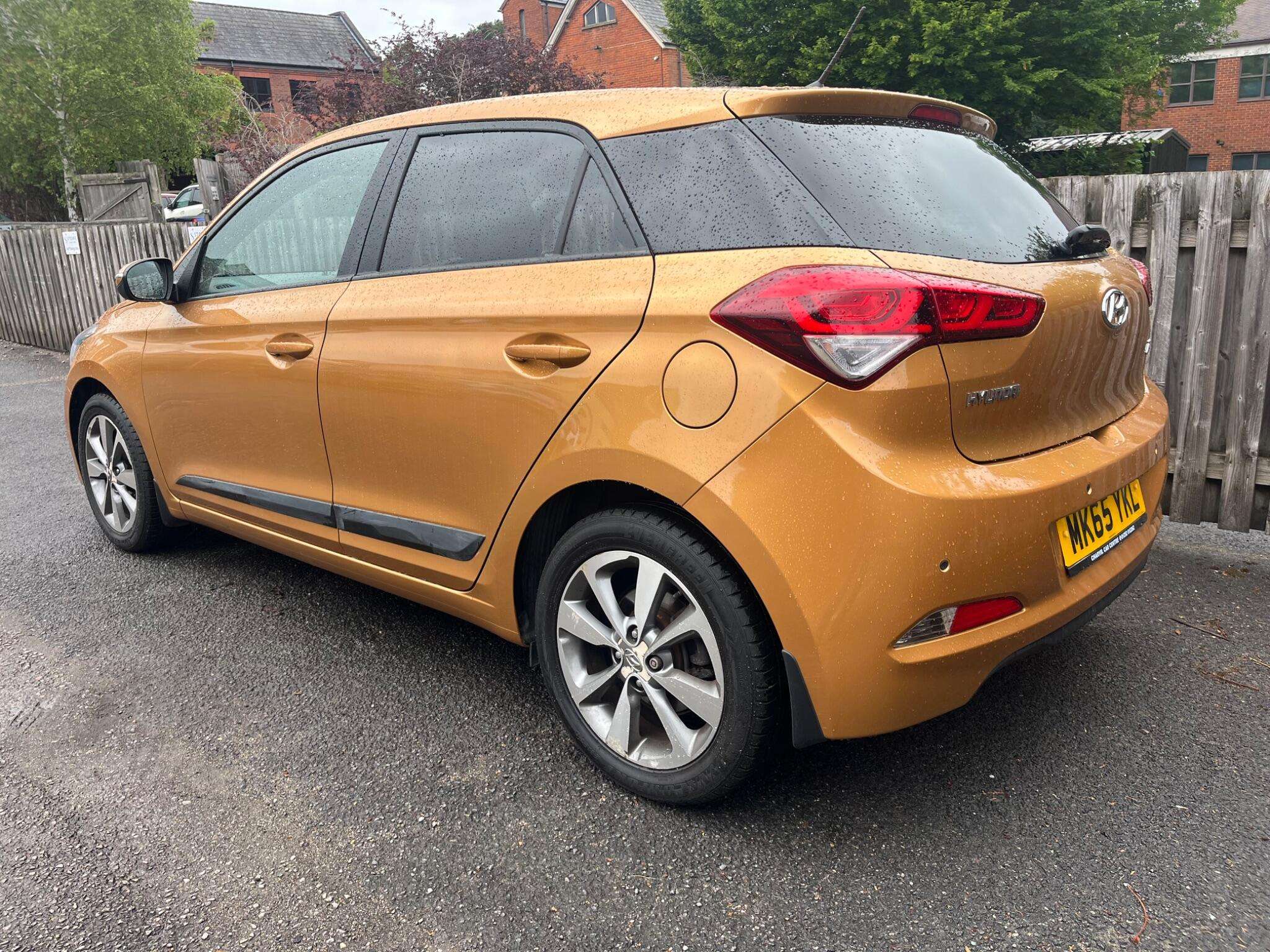 A 2015 HYUNDAI I20 1.4 Premium Euro 6 5dr A 2015 HYUNDAI I20 1.4 Premium Euro 6 5dr