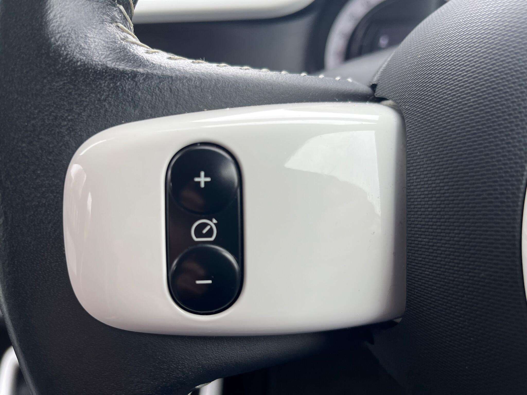 2015 RENAULT TWINGO 2015 RENAULT TWINGO