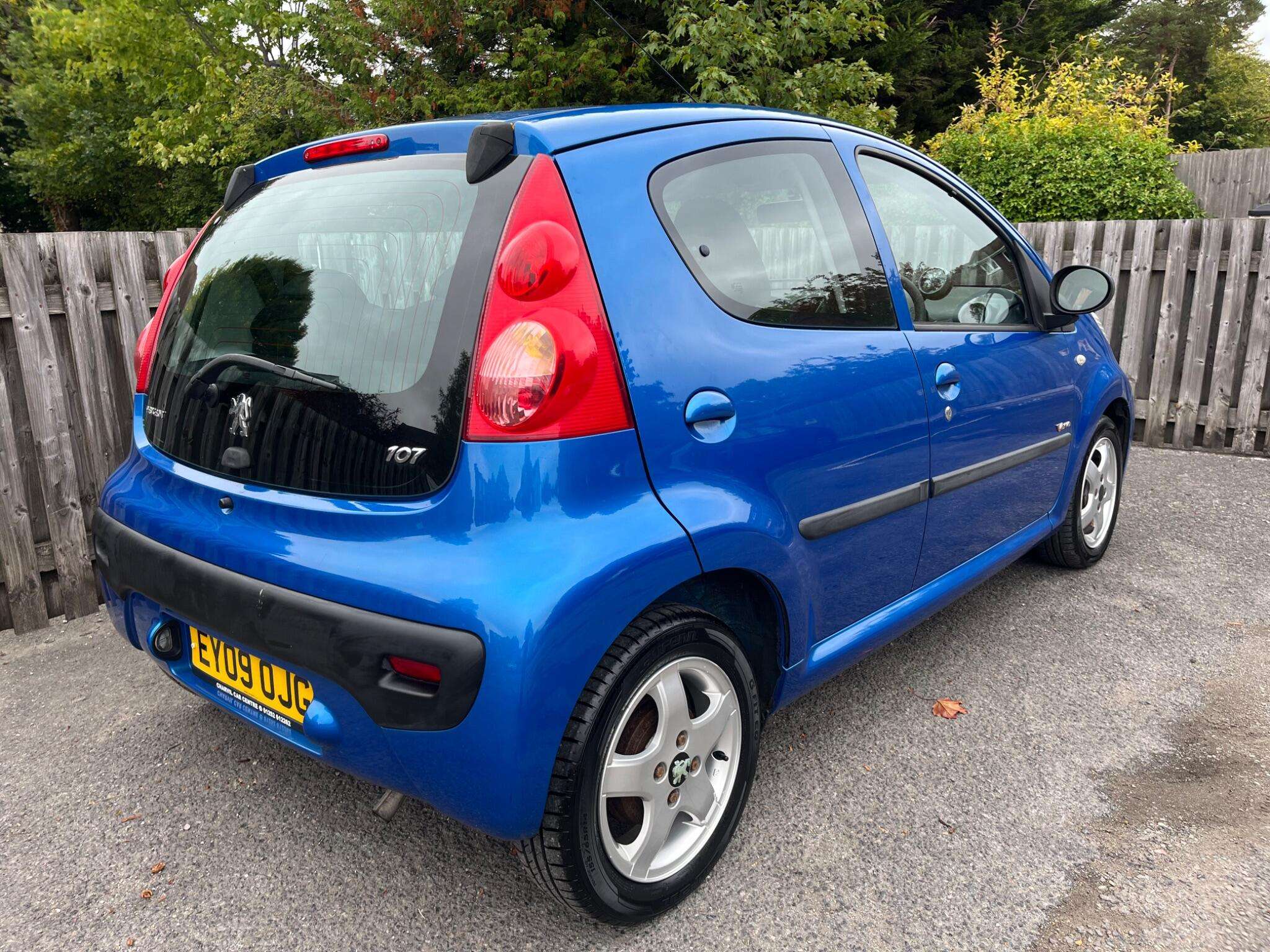 2009 PEUGEOT 107 2009 PEUGEOT 107