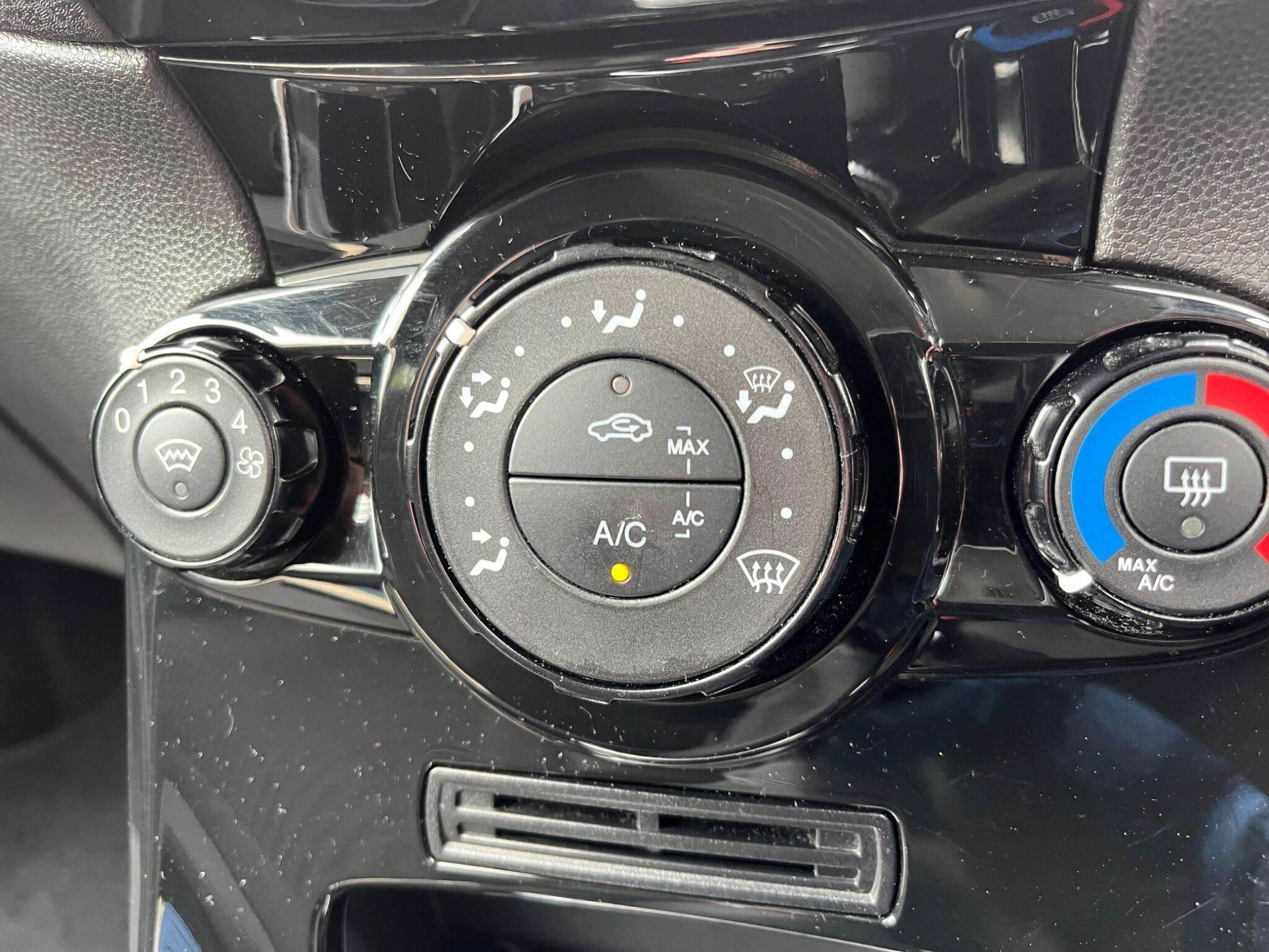 2016 FORD FIESTA 2016 FORD FIESTA