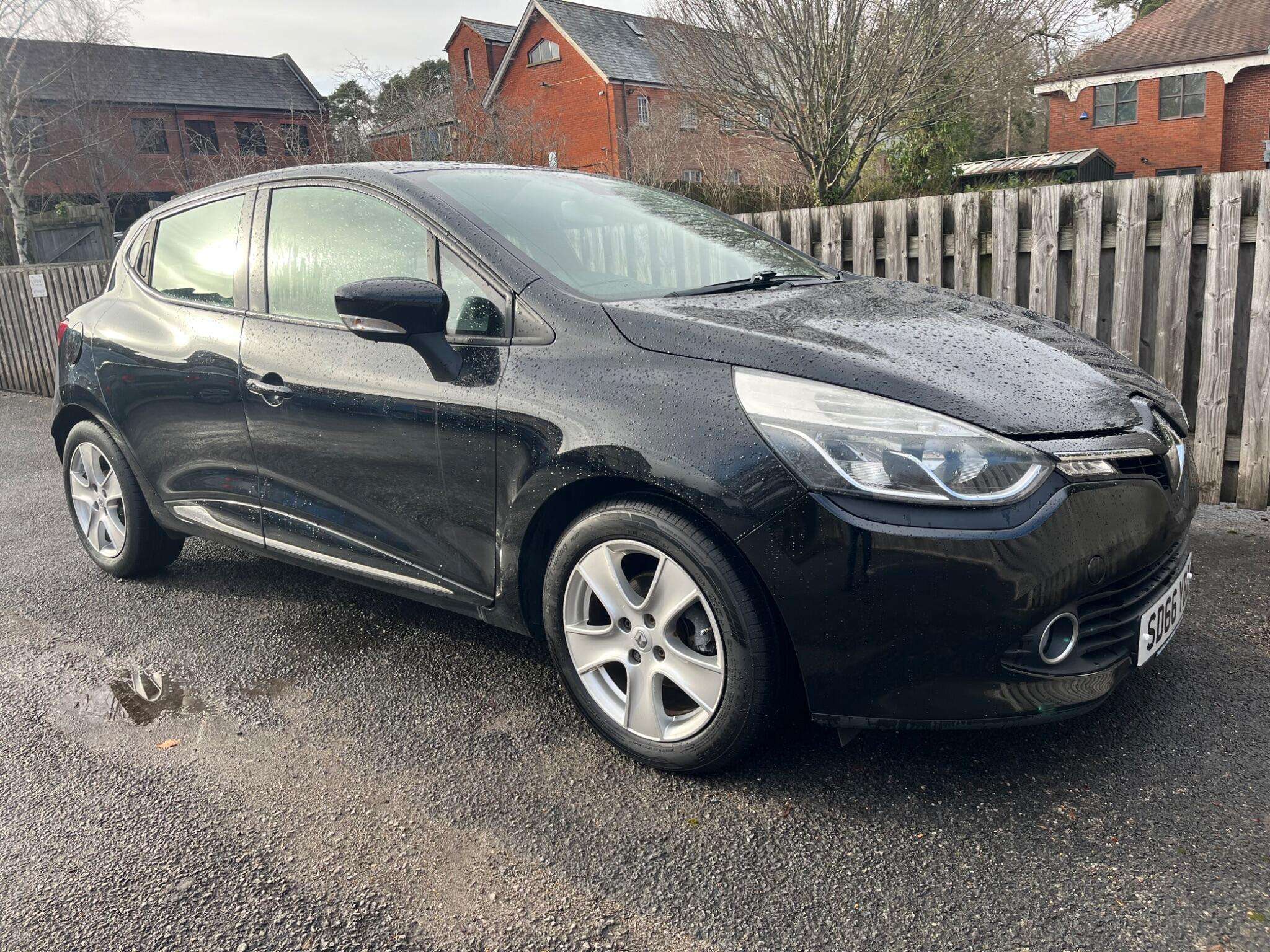 2016 RENAULT CLIO 2016 RENAULT CLIO