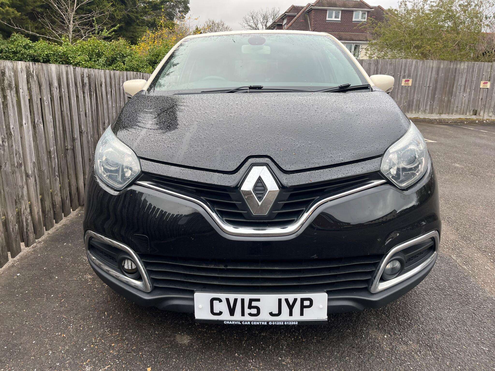 A 2015 RENAULT CAPTUR 0.9 TCe ENERGY Dynamique S MediaNav Euro 5 (s/s) 5dr A 2015 RENAULT CAPTUR 0.9 TCe ENERGY Dynamique S MediaNav Euro 5 (s/s) 5dr