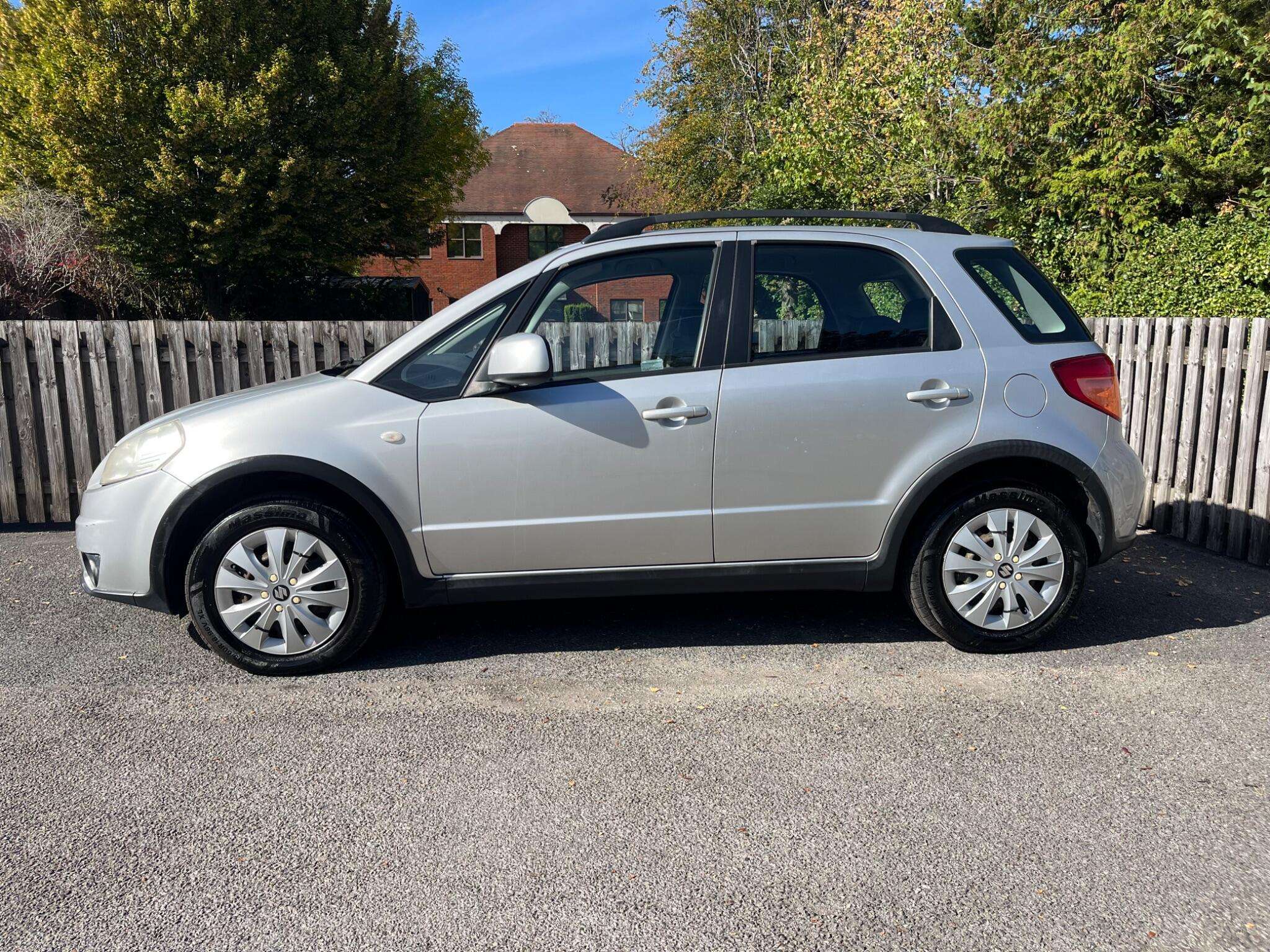 A 2008 SUZUKI SX4 1.6 16V GL Euro 4 5dr A 2008 SUZUKI SX4 1.6 16V GL Euro 4 5dr