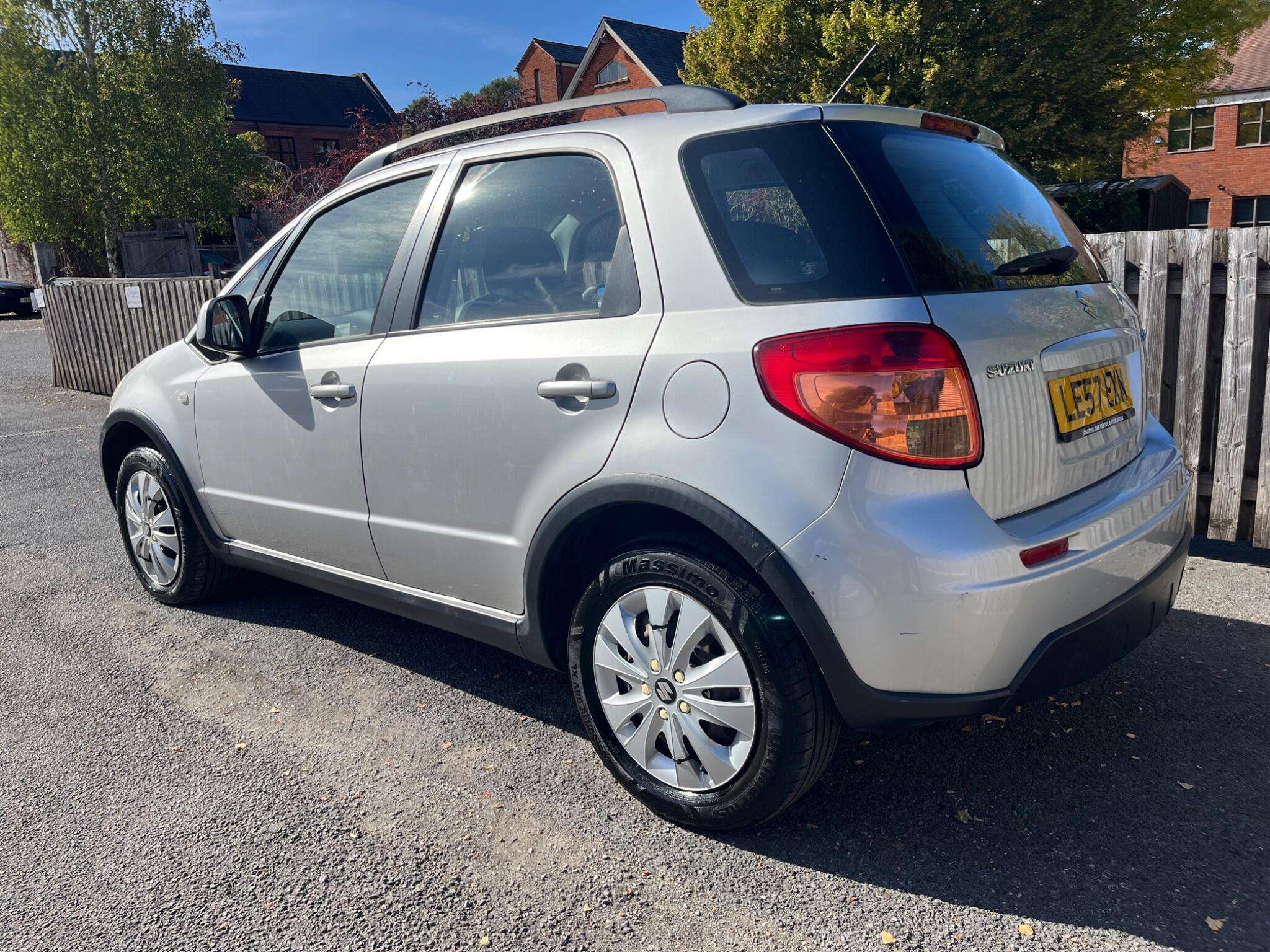 A 2008 SUZUKI SX4 1.6 16V GL Euro 4 5dr A 2008 SUZUKI SX4 1.6 16V GL Euro 4 5dr