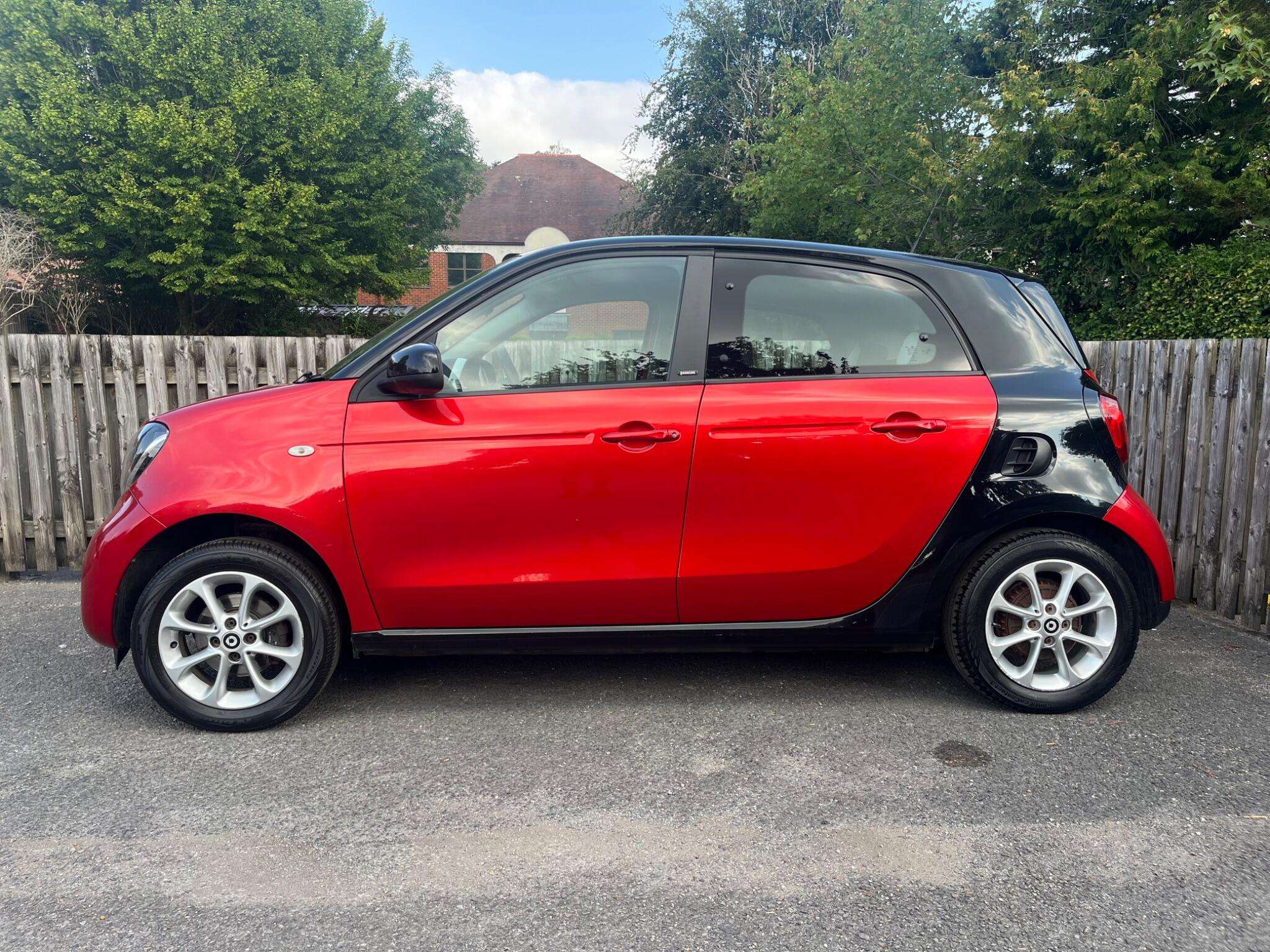 A 2015 SMART FORFOUR 1.0 Passion Euro 6 (s/s) 5dr A 2015 SMART FORFOUR 1.0 Passion Euro 6 (s/s) 5dr