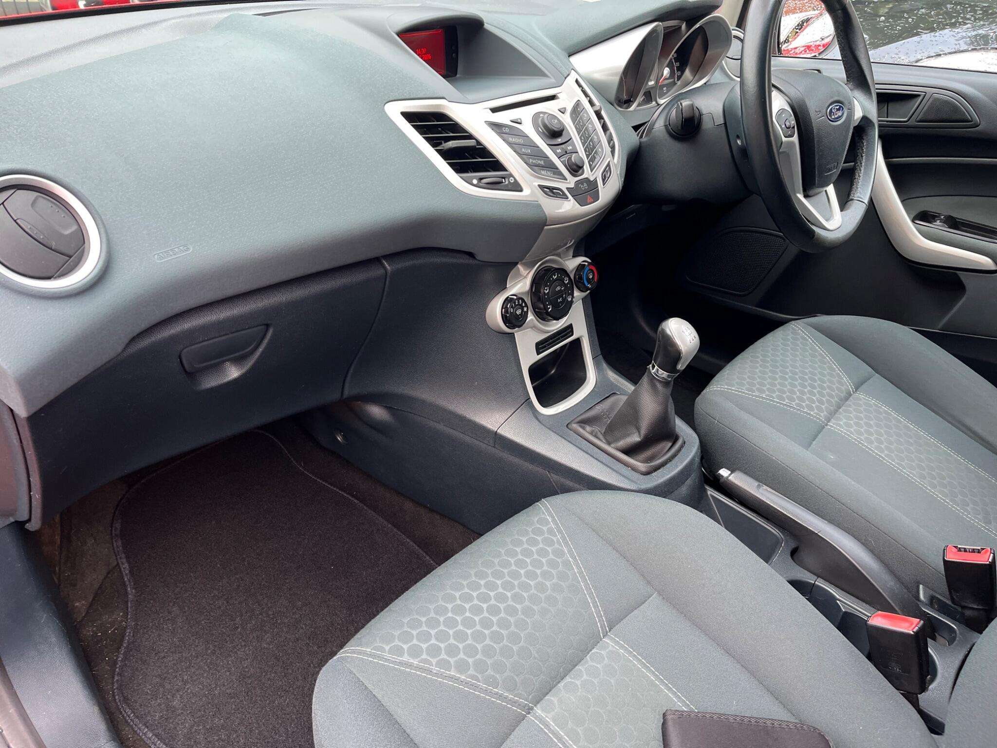 2011 FORD FIESTA 2011 FORD FIESTA