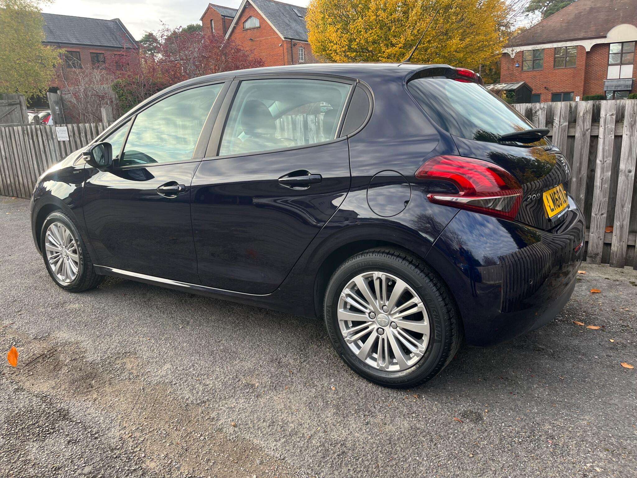 2018 PEUGEOT 208 2018 PEUGEOT 208