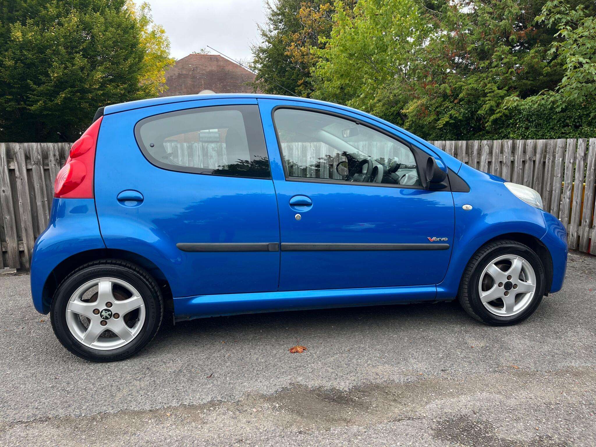 2009 PEUGEOT 107 2009 PEUGEOT 107
