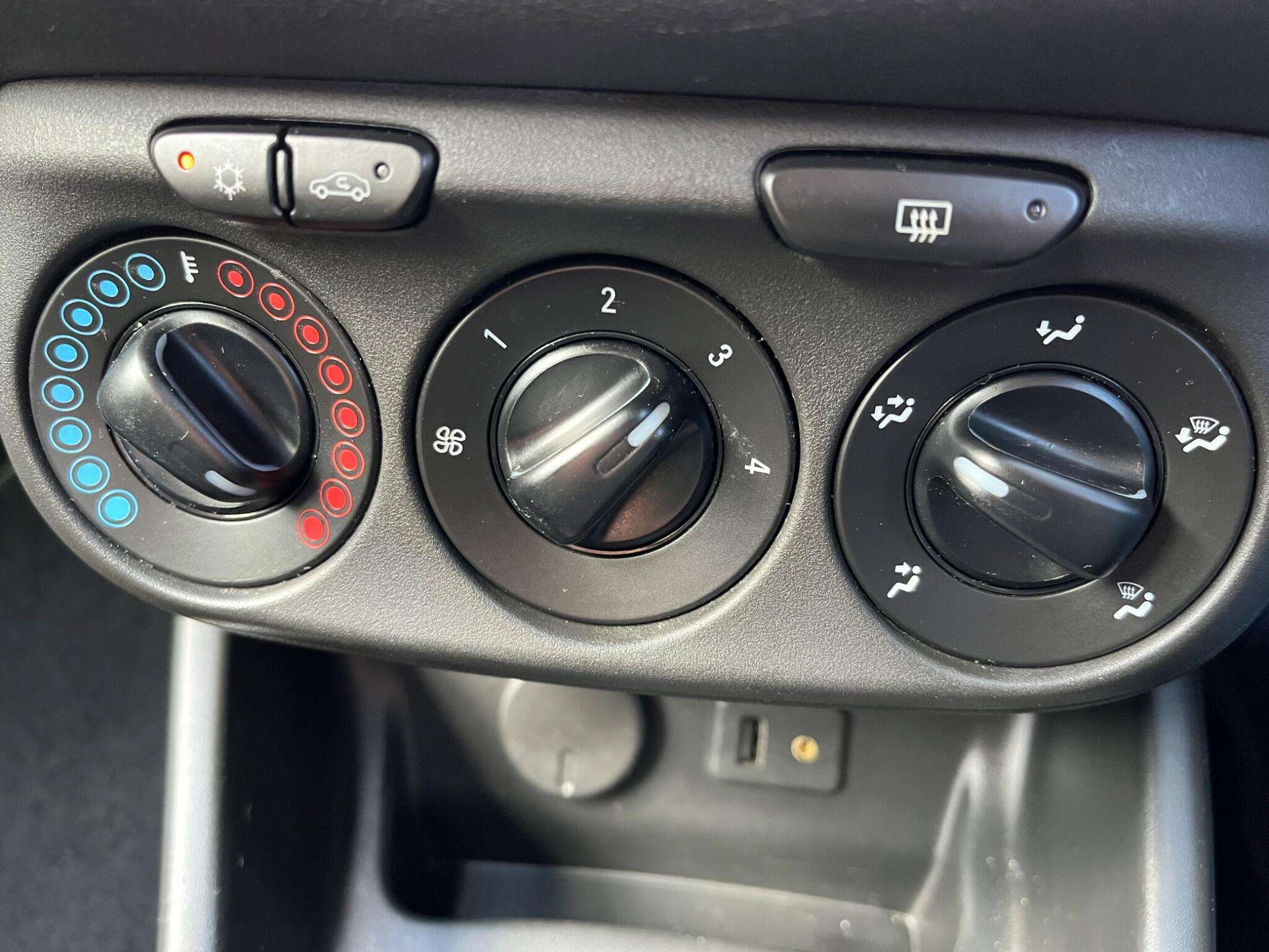 2015 VAUXHALL CORSA 2015 VAUXHALL CORSA