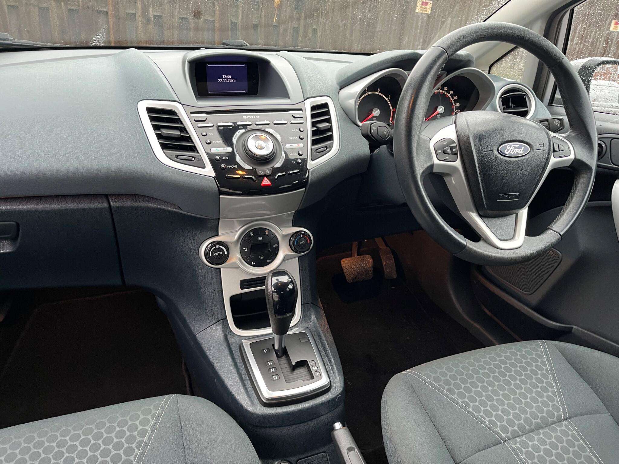 2011 FORD FIESTA 2011 FORD FIESTA