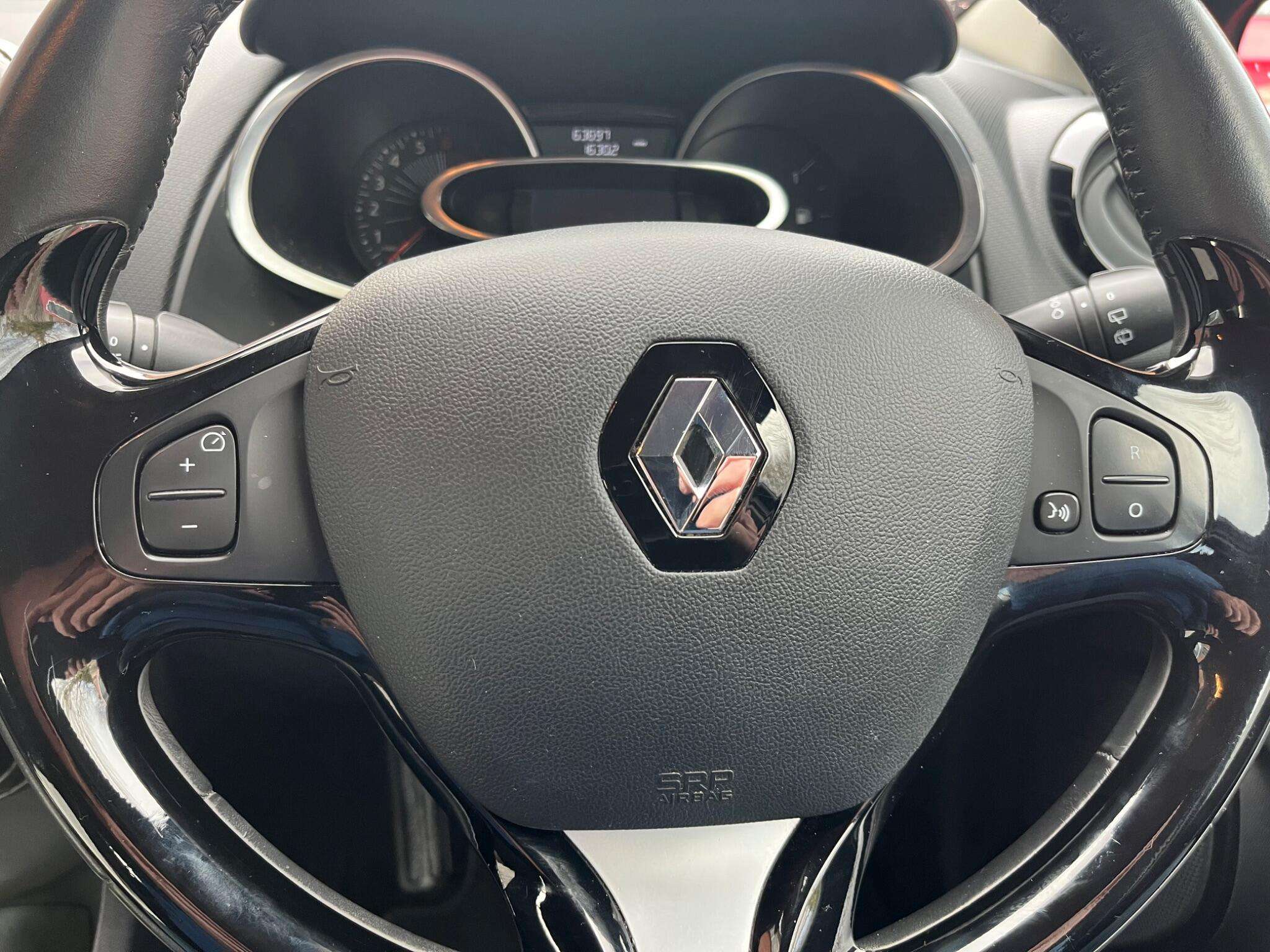 2016 RENAULT CLIO 2016 RENAULT CLIO