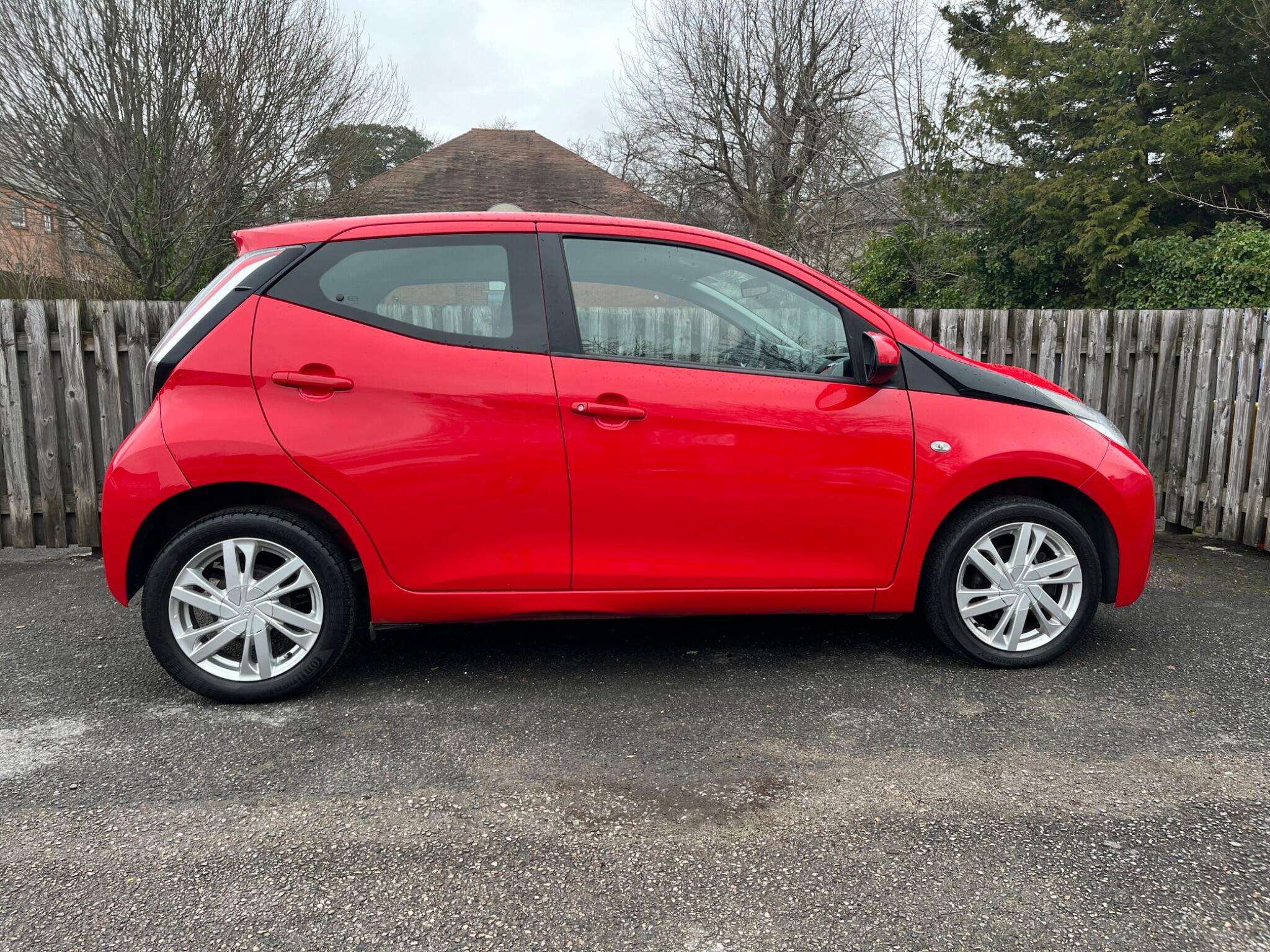2015 TOYOTA AYGO 2015 TOYOTA AYGO