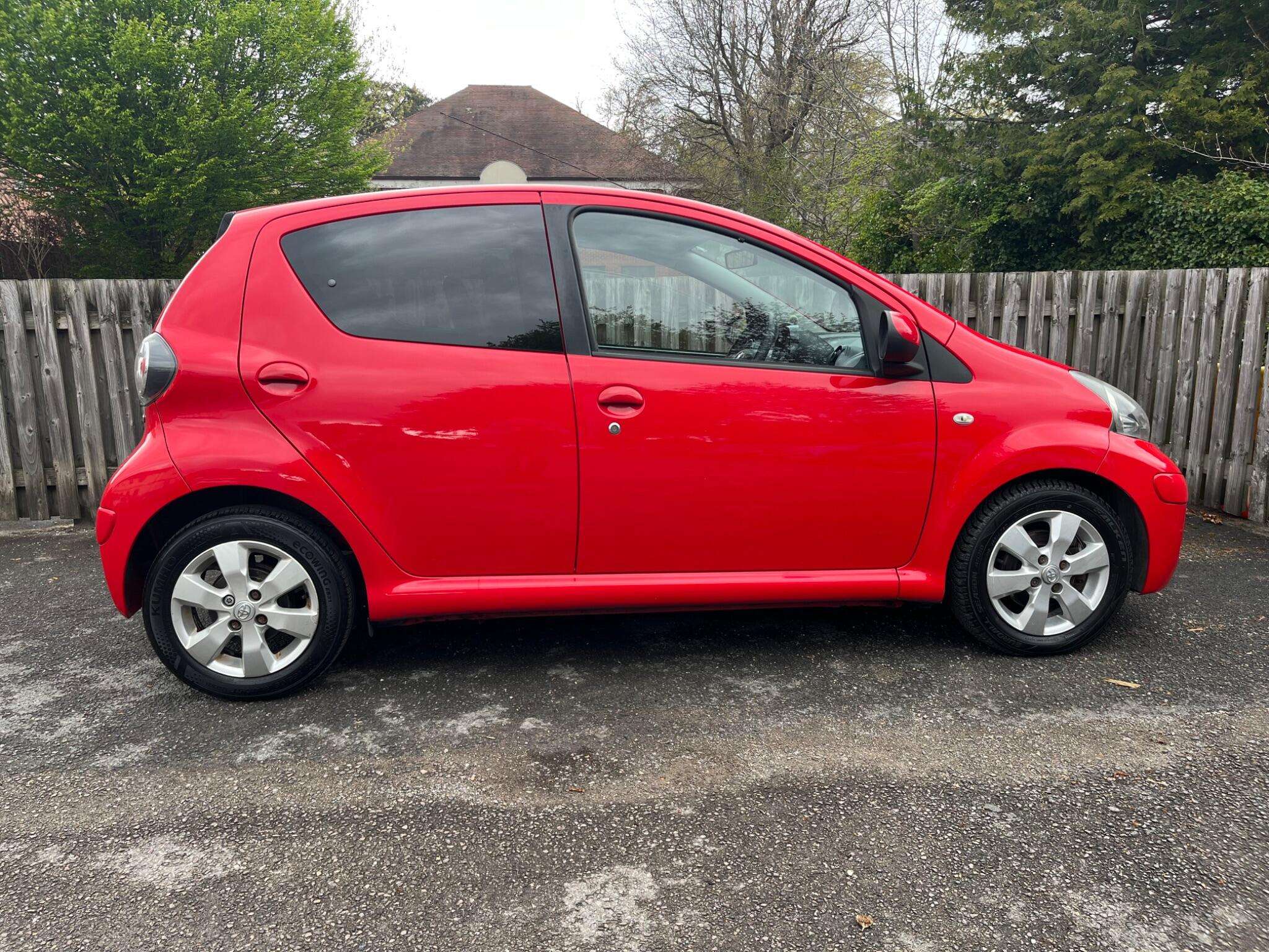 2011 TOYOTA AYGO 2011 TOYOTA AYGO