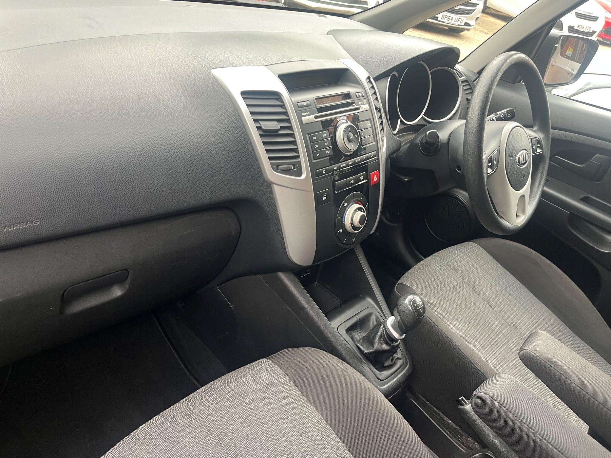 2013 KIA VENGA 2013 KIA VENGA