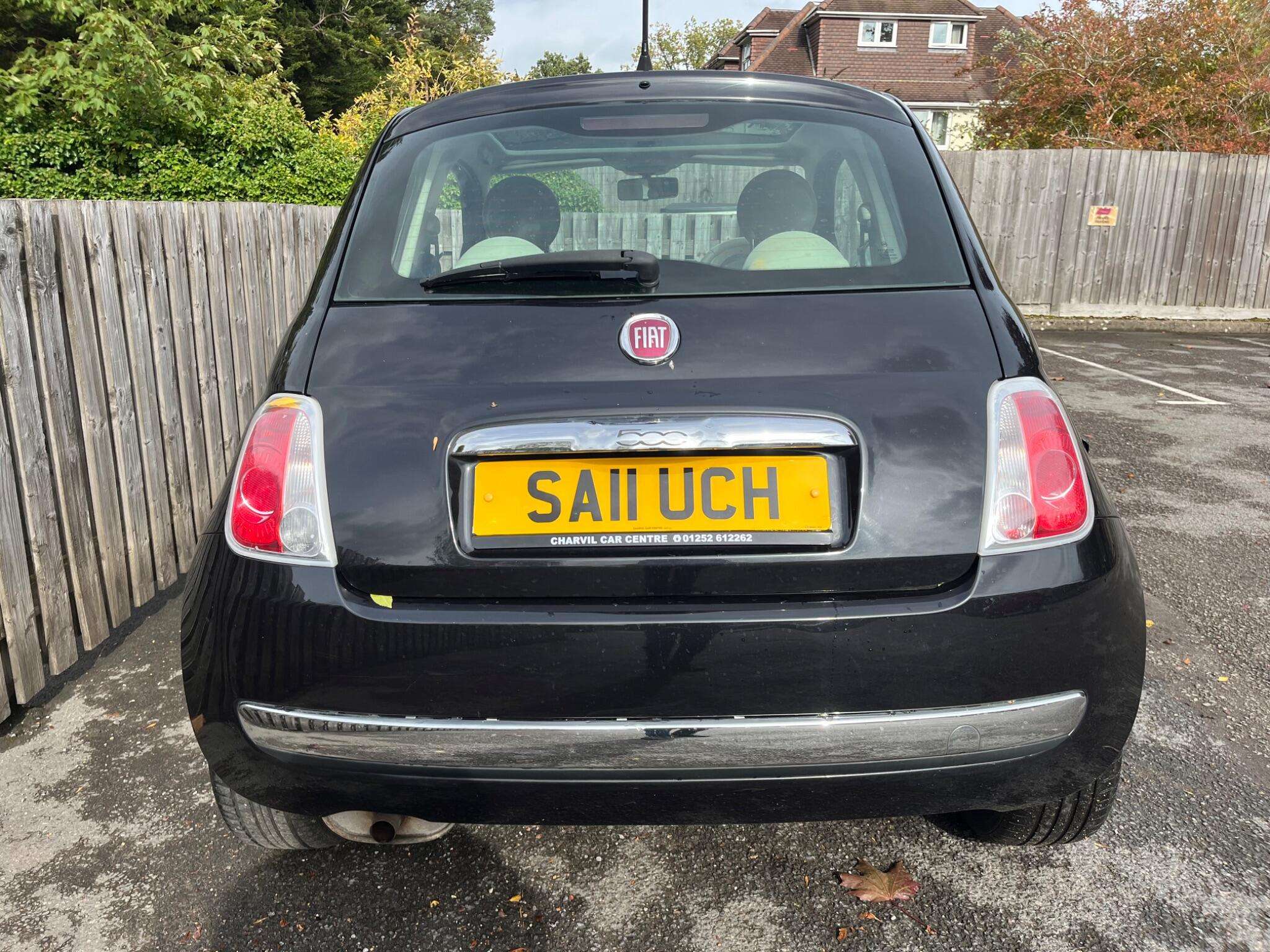 2011 FIAT 500 2011 FIAT 500