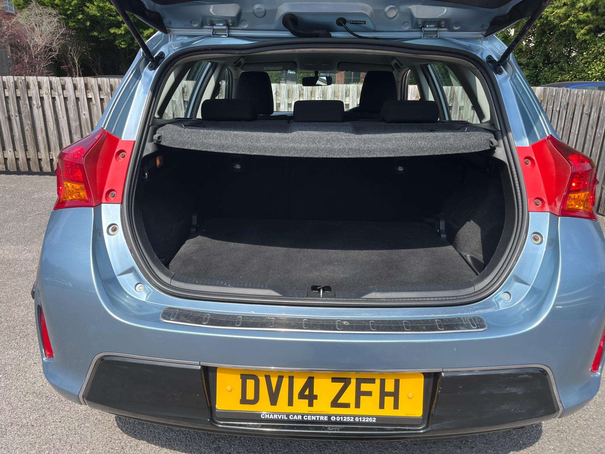 2014 TOYOTA AURIS 2014 TOYOTA AURIS