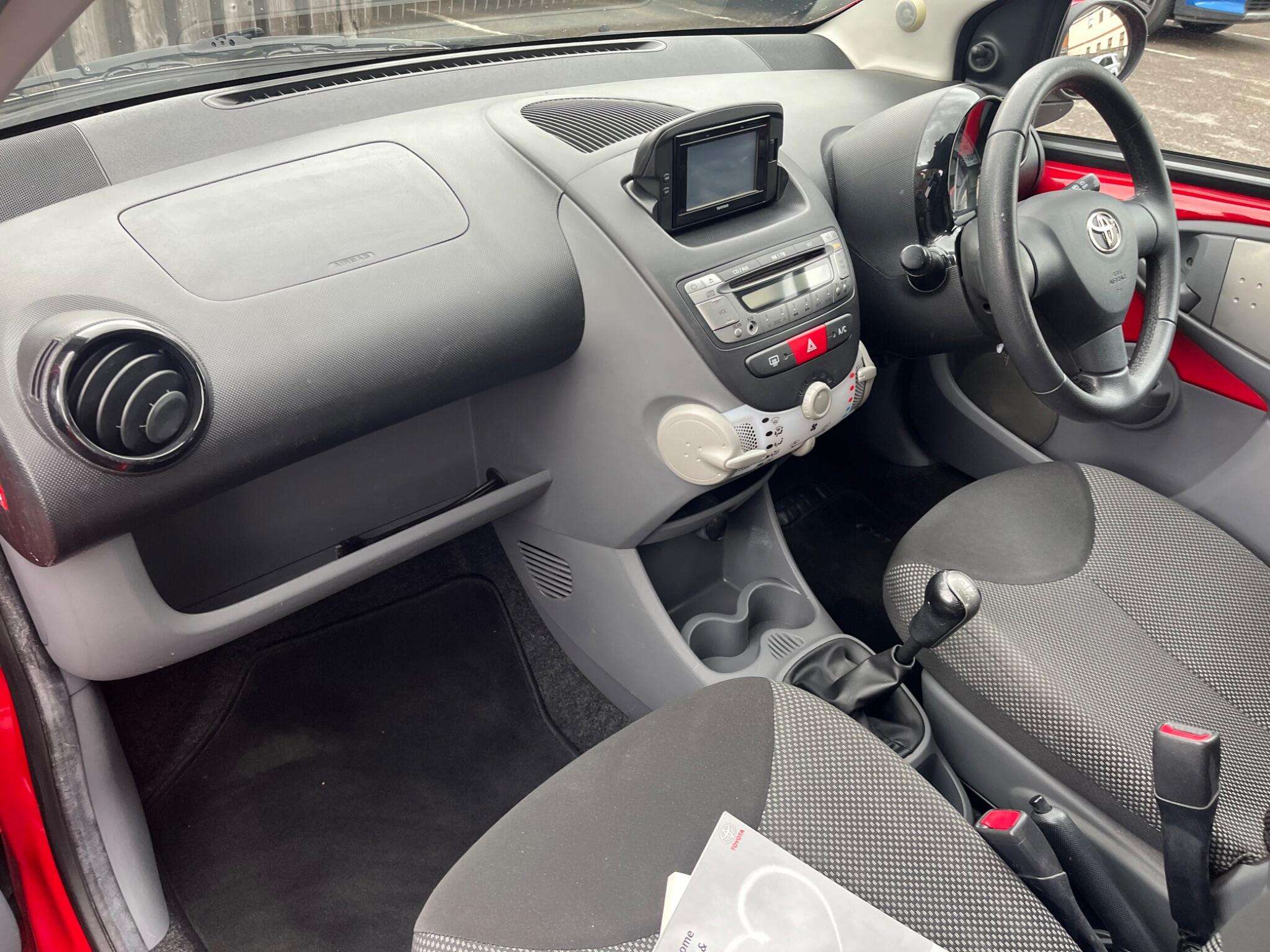 2011 TOYOTA AYGO 2011 TOYOTA AYGO