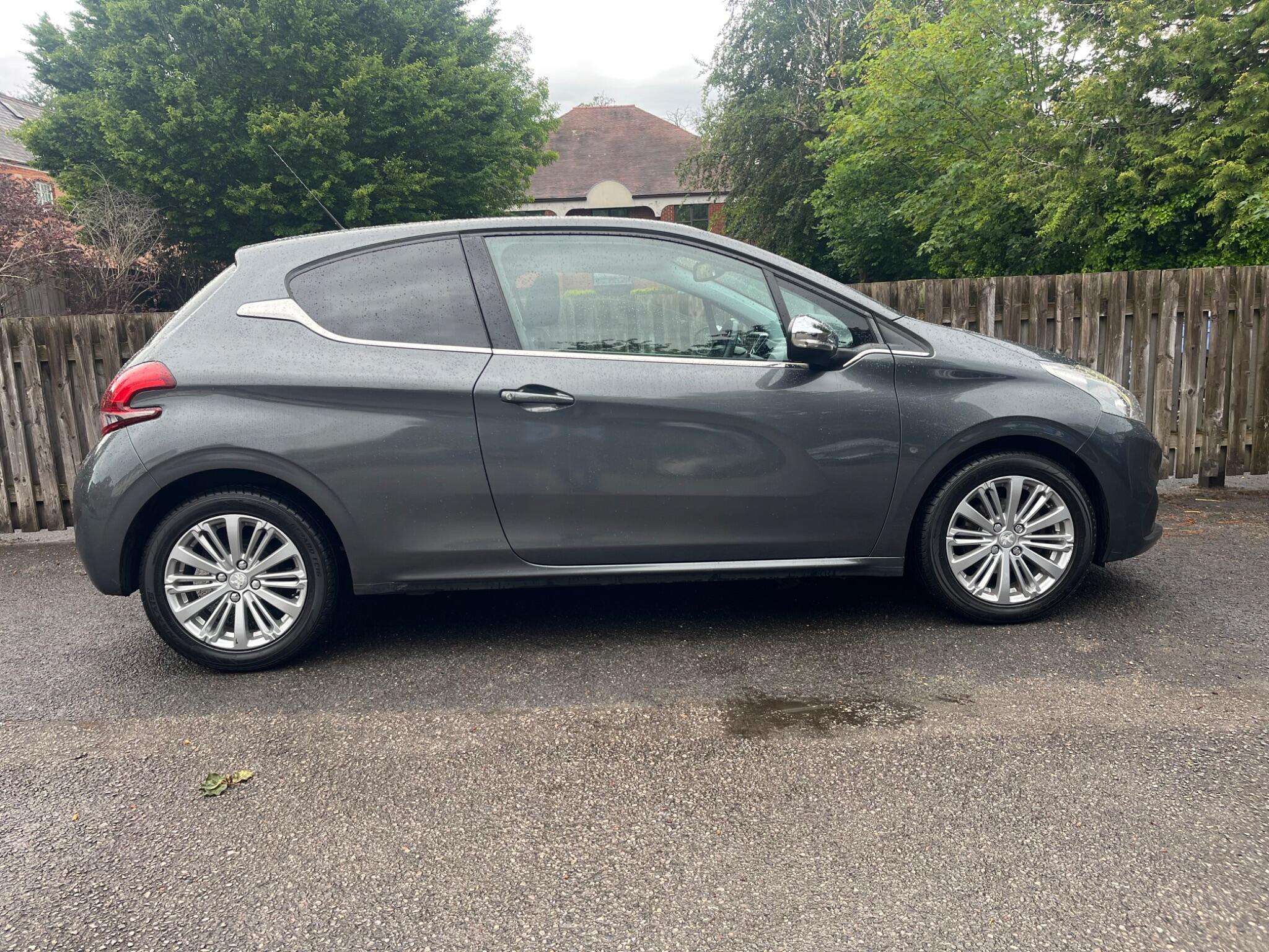 2016 PEUGEOT 208 2016 PEUGEOT 208