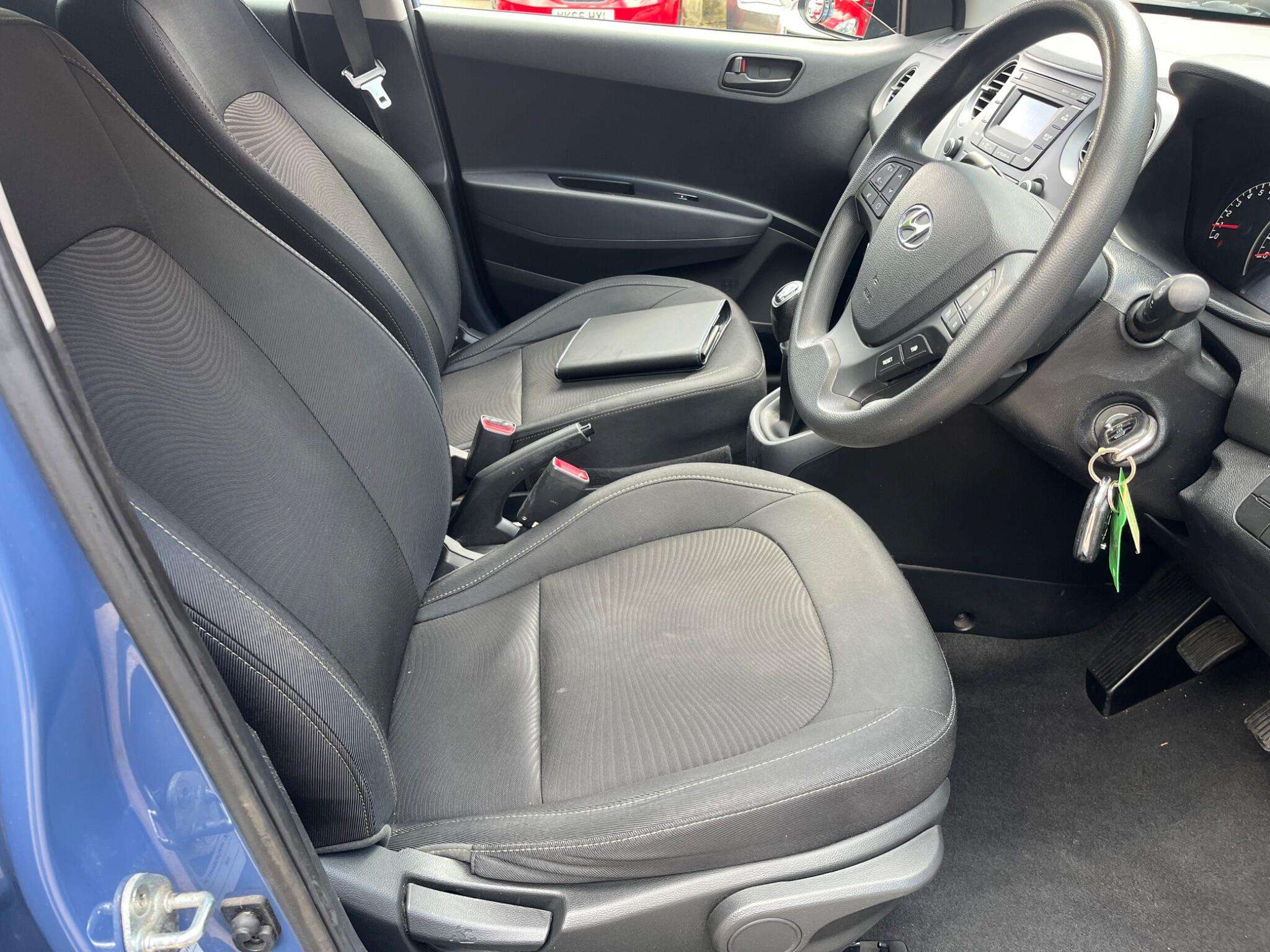 2017 HYUNDAI I10 2017 HYUNDAI I10