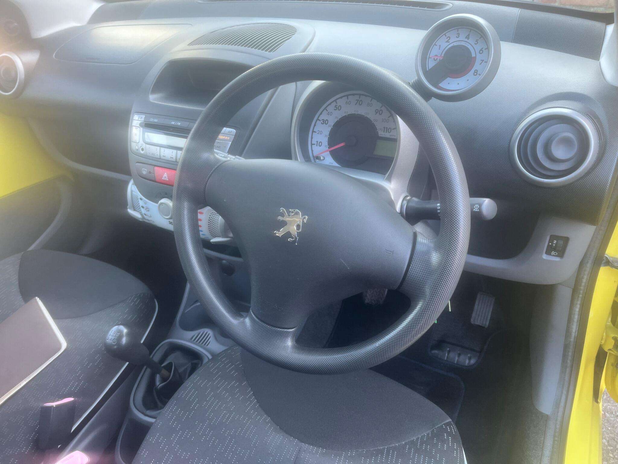 2010 PEUGEOT 107 2010 PEUGEOT 107