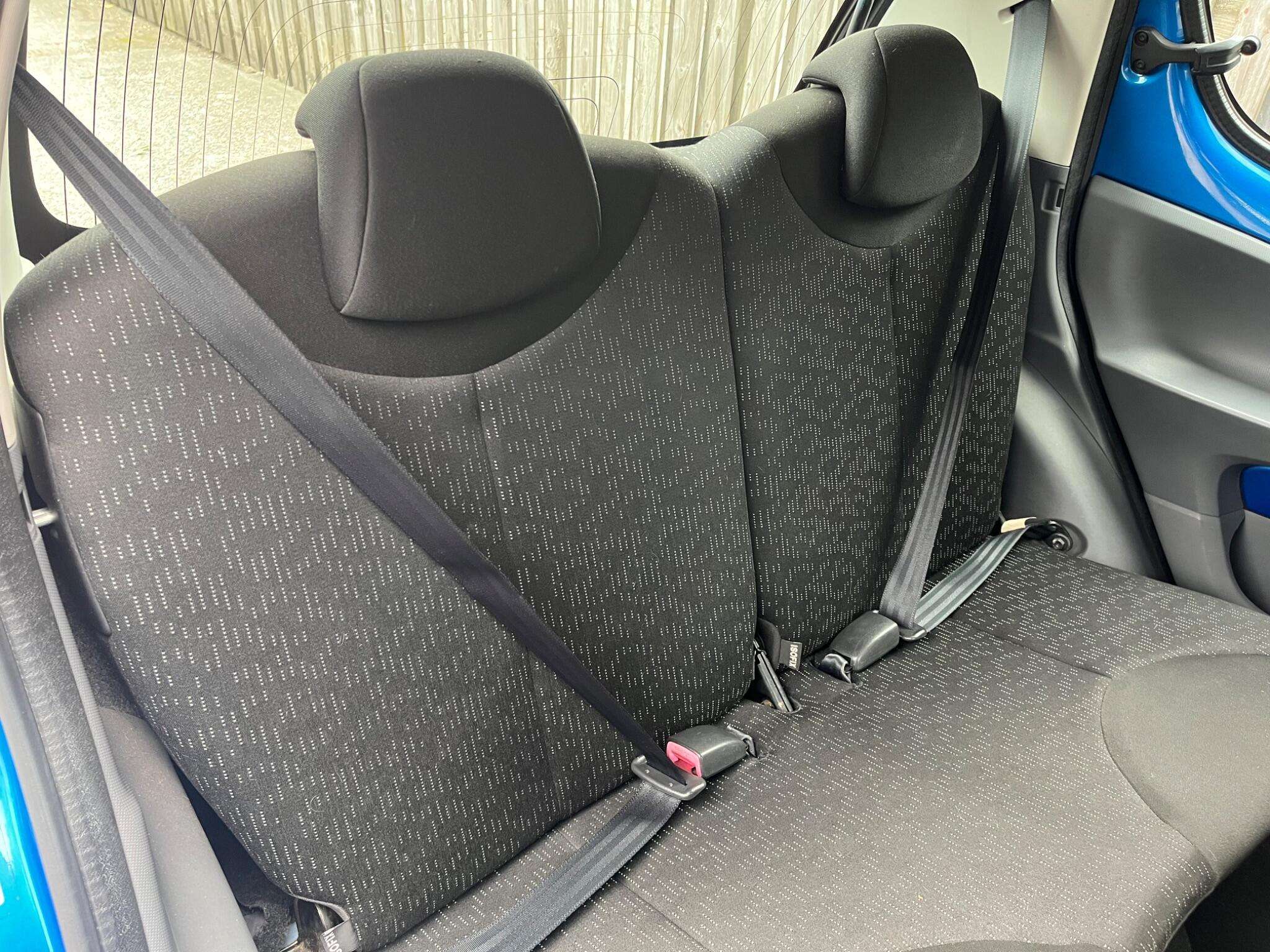 2009 PEUGEOT 107 2009 PEUGEOT 107