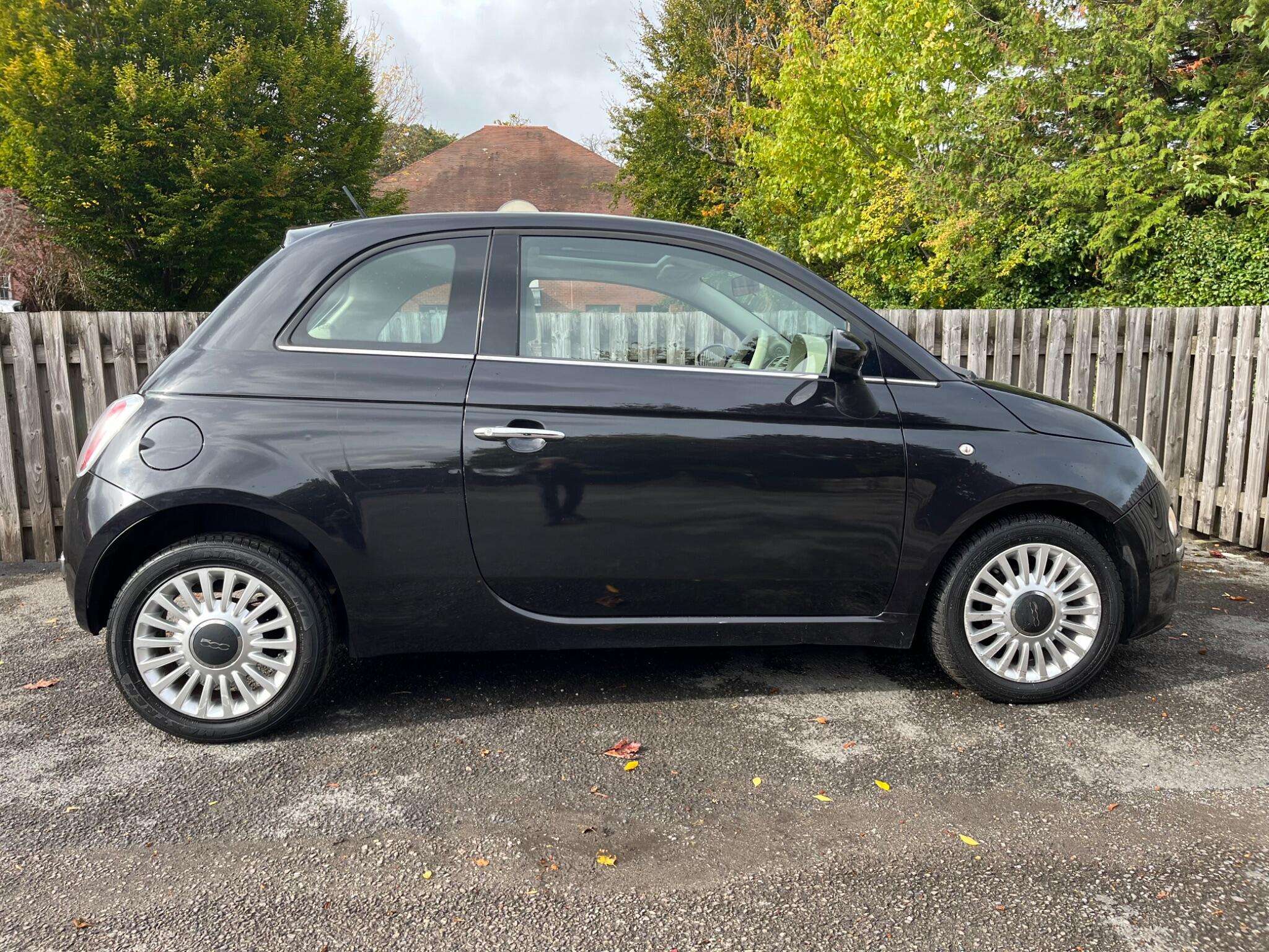 2011 FIAT 500 2011 FIAT 500