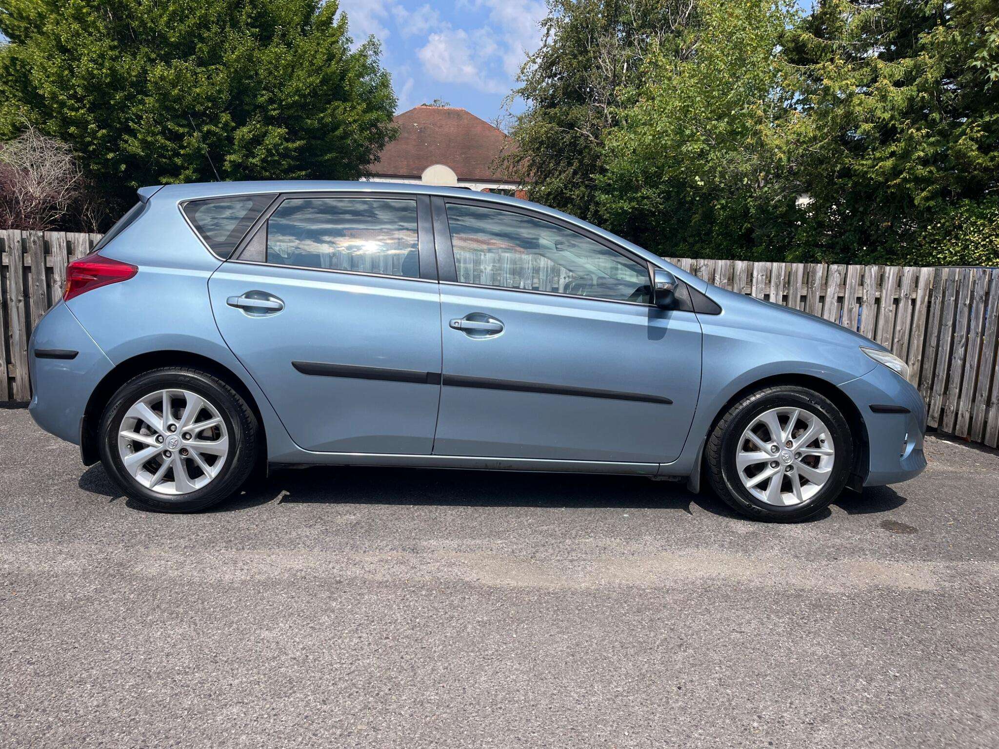 2014 TOYOTA AURIS 2014 TOYOTA AURIS
