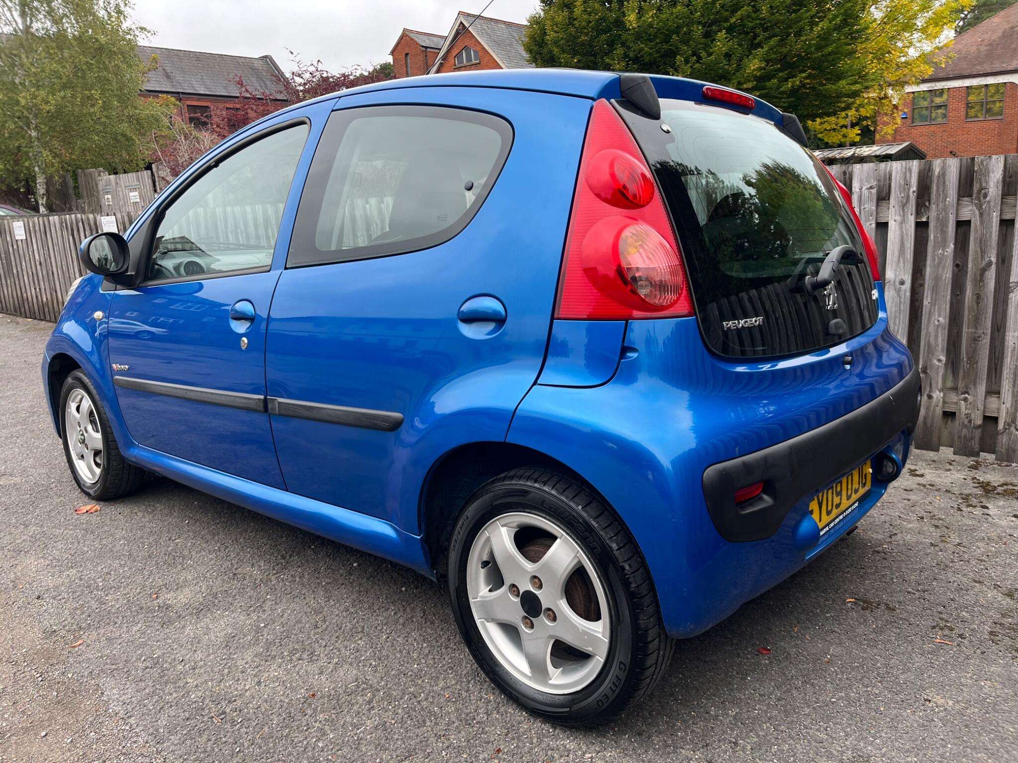 2009 PEUGEOT 107 2009 PEUGEOT 107