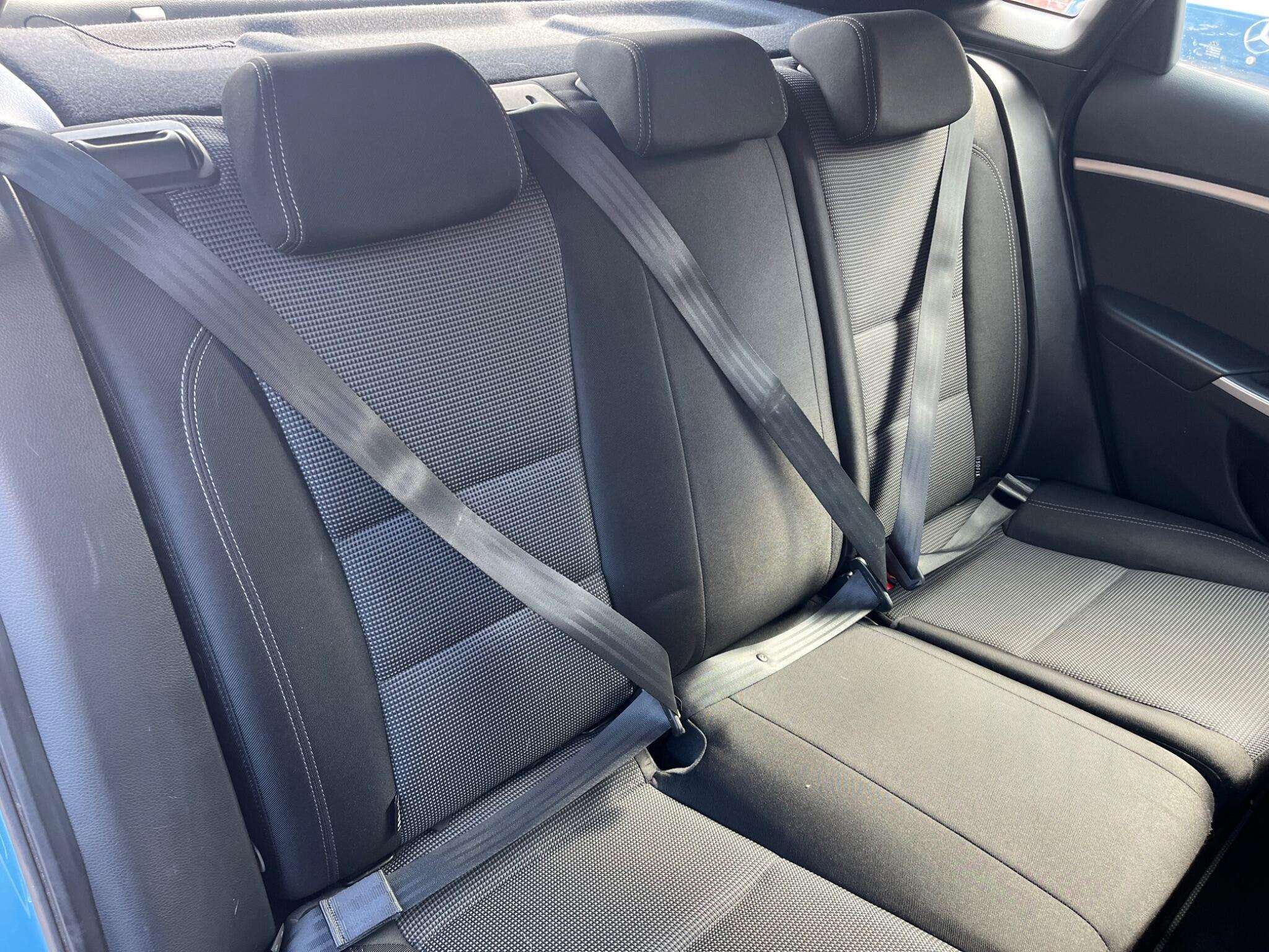 2015 HYUNDAI I30 2015 HYUNDAI I30