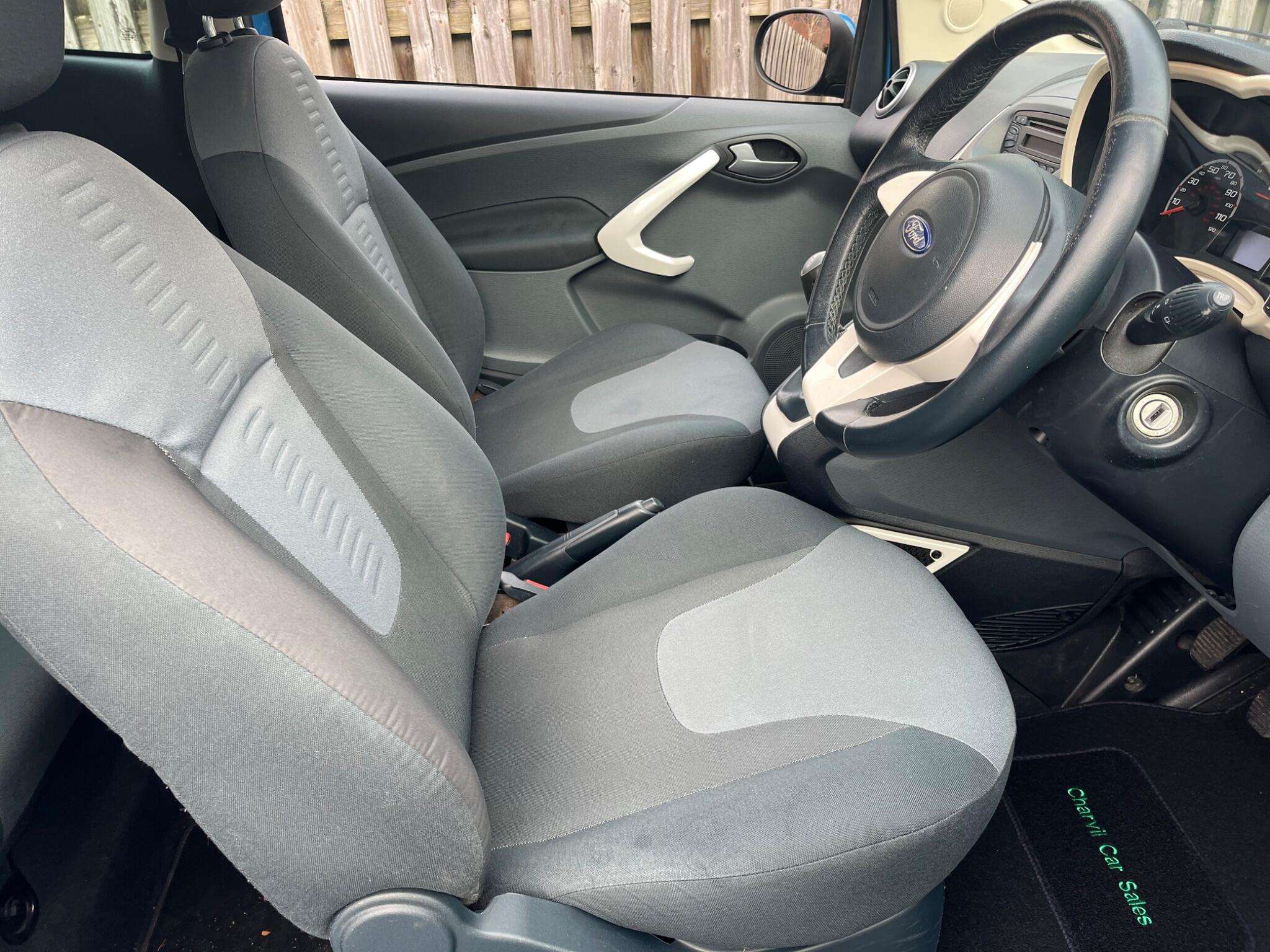 2011 FORD KA 2011 FORD KA