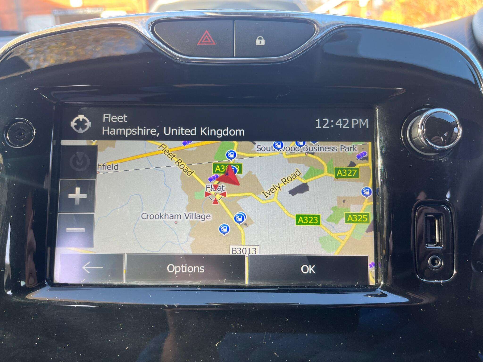 2014 RENAULT CLIO 2014 RENAULT CLIO