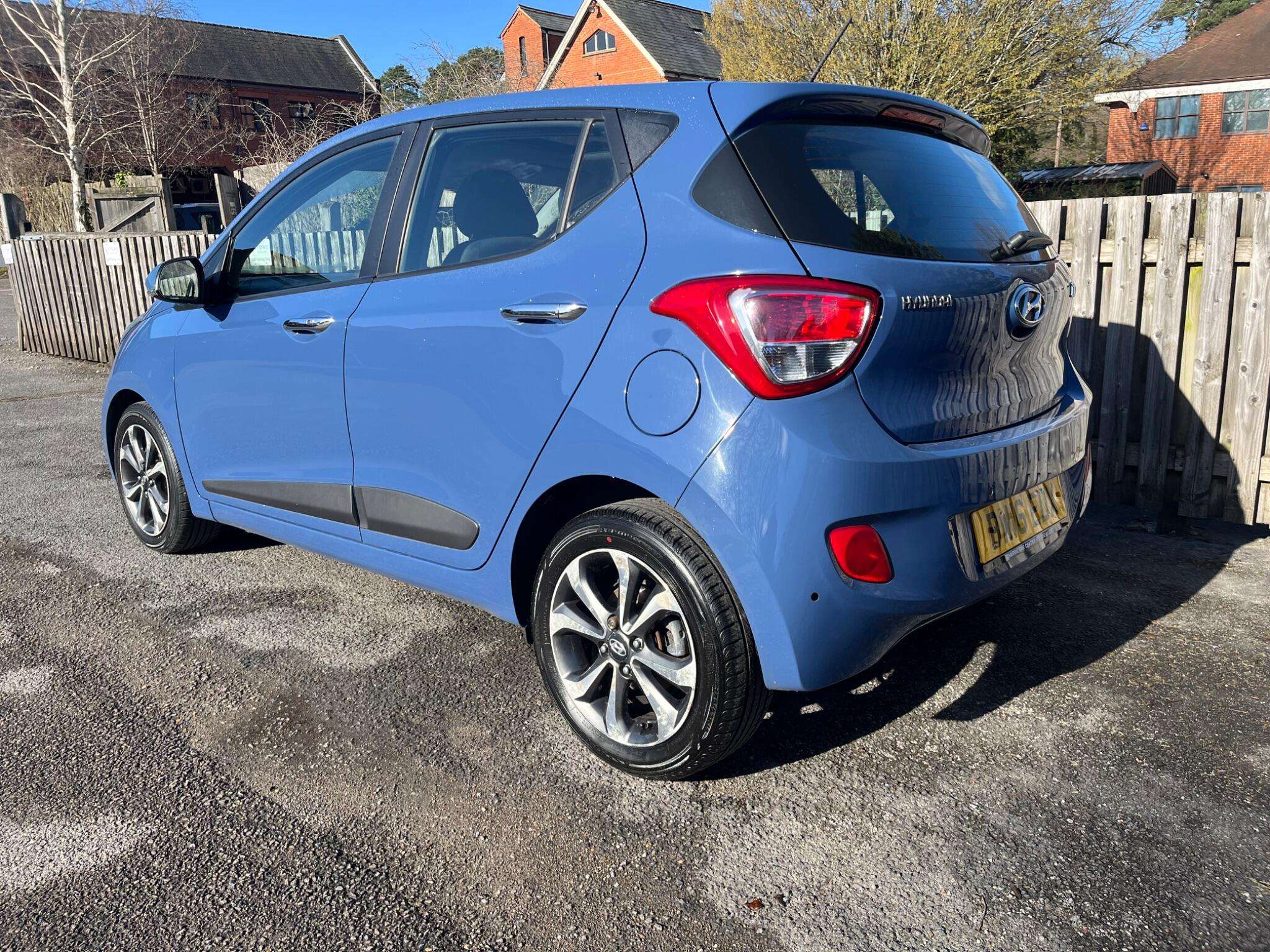 A 2016 HYUNDAI I10 1.2 Premium SE Euro 5 5dr A 2016 HYUNDAI I10 1.2 Premium SE Euro 5 5dr