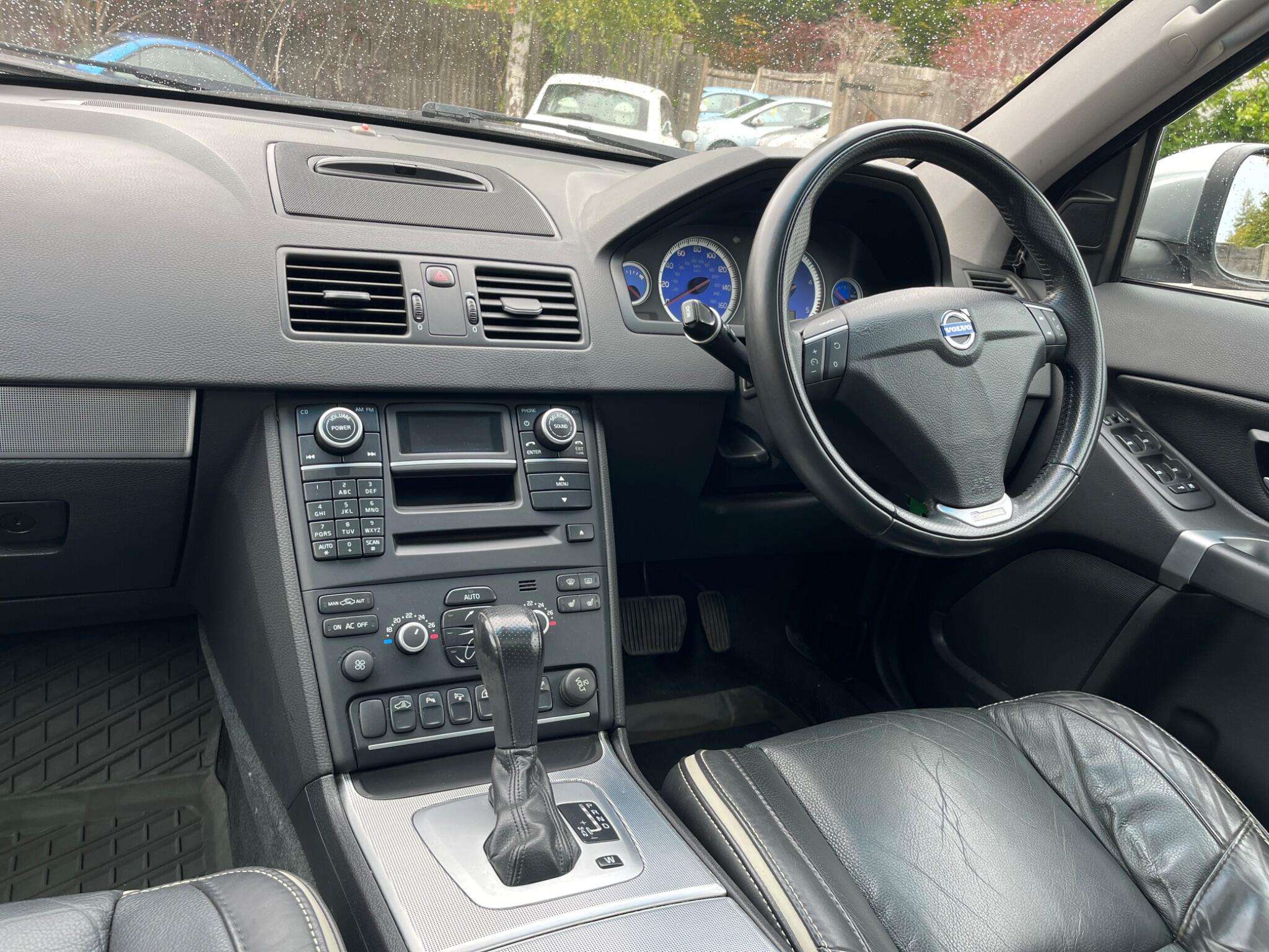 2011 VOLVO XC90 2011 VOLVO XC90