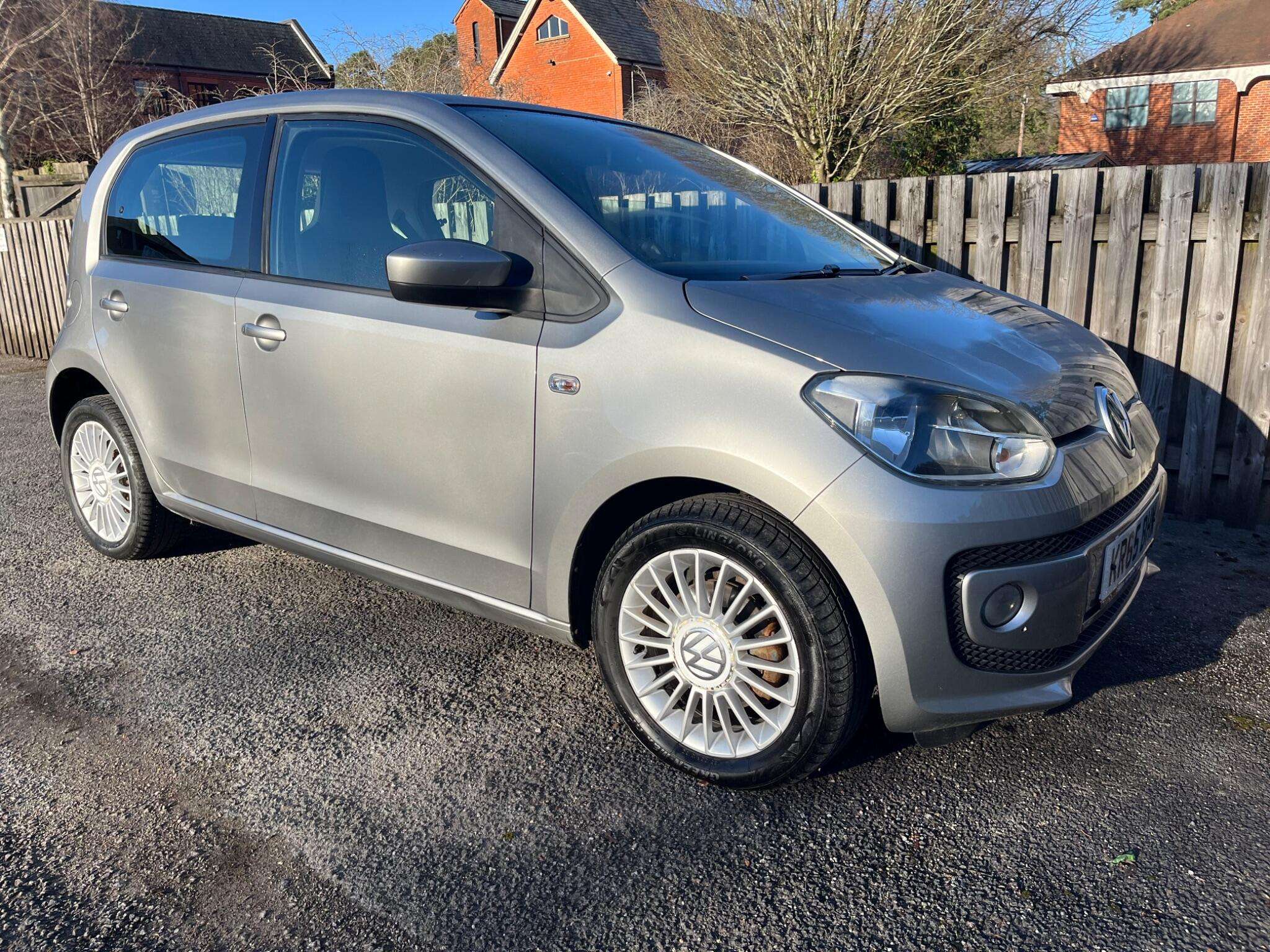 2015 VOLKSWAGEN UP! 2015 VOLKSWAGEN UP!