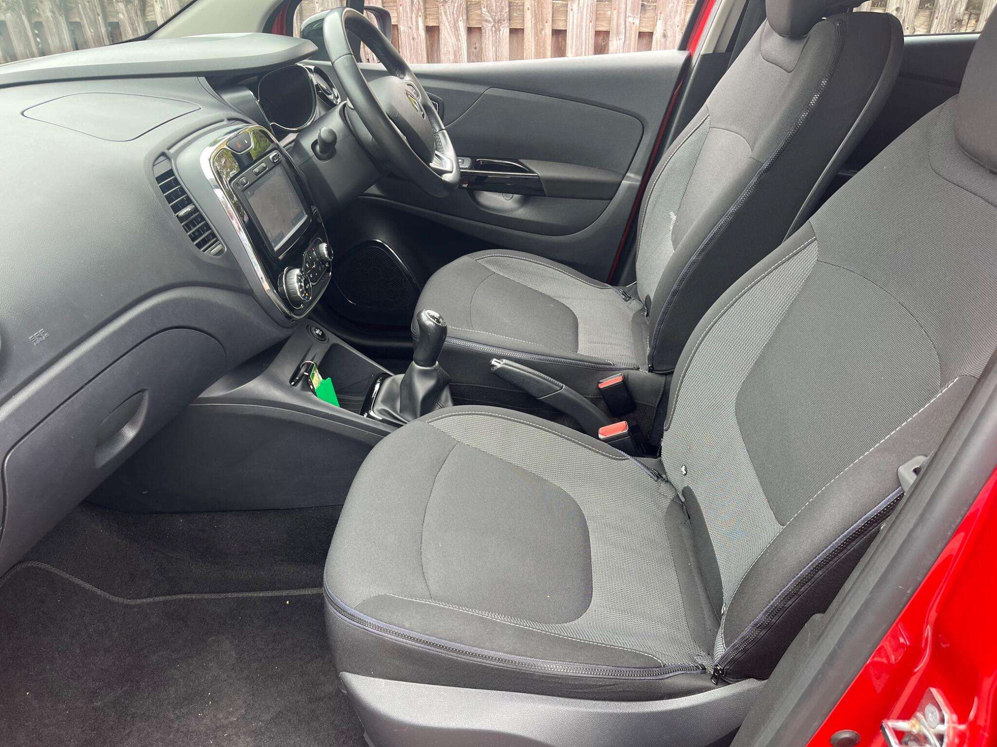2017 RENAULT CAPTUR 2017 RENAULT CAPTUR