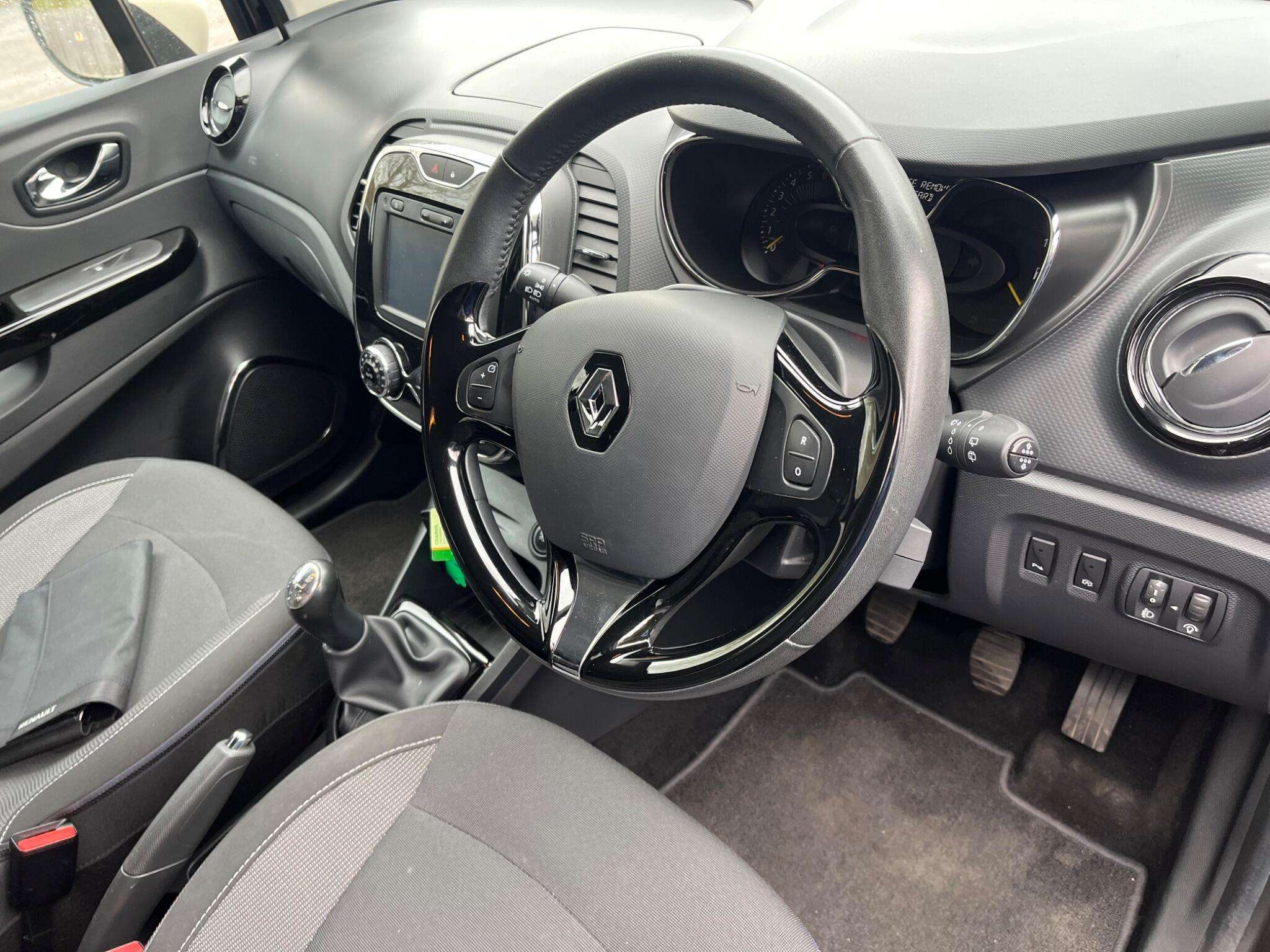 2015 RENAULT CAPTUR 2015 RENAULT CAPTUR