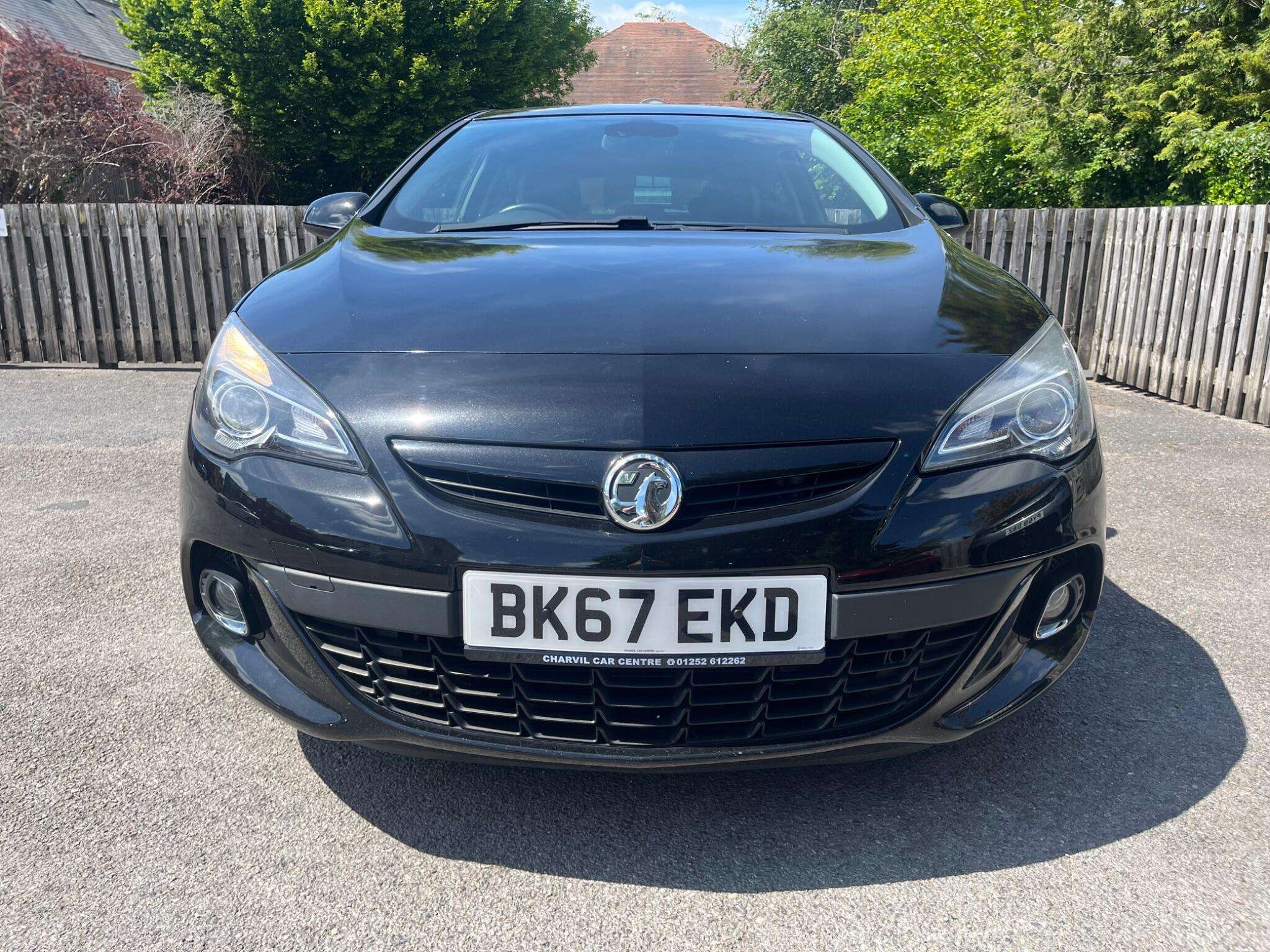 A 2017 VAUXHALL ASTRA 1.4i Turbo Limited Edition Euro 6 (s/s) 3dr A 2017 VAUXHALL ASTRA 1.4i Turbo Limited Edition Euro 6 (s/s) 3dr