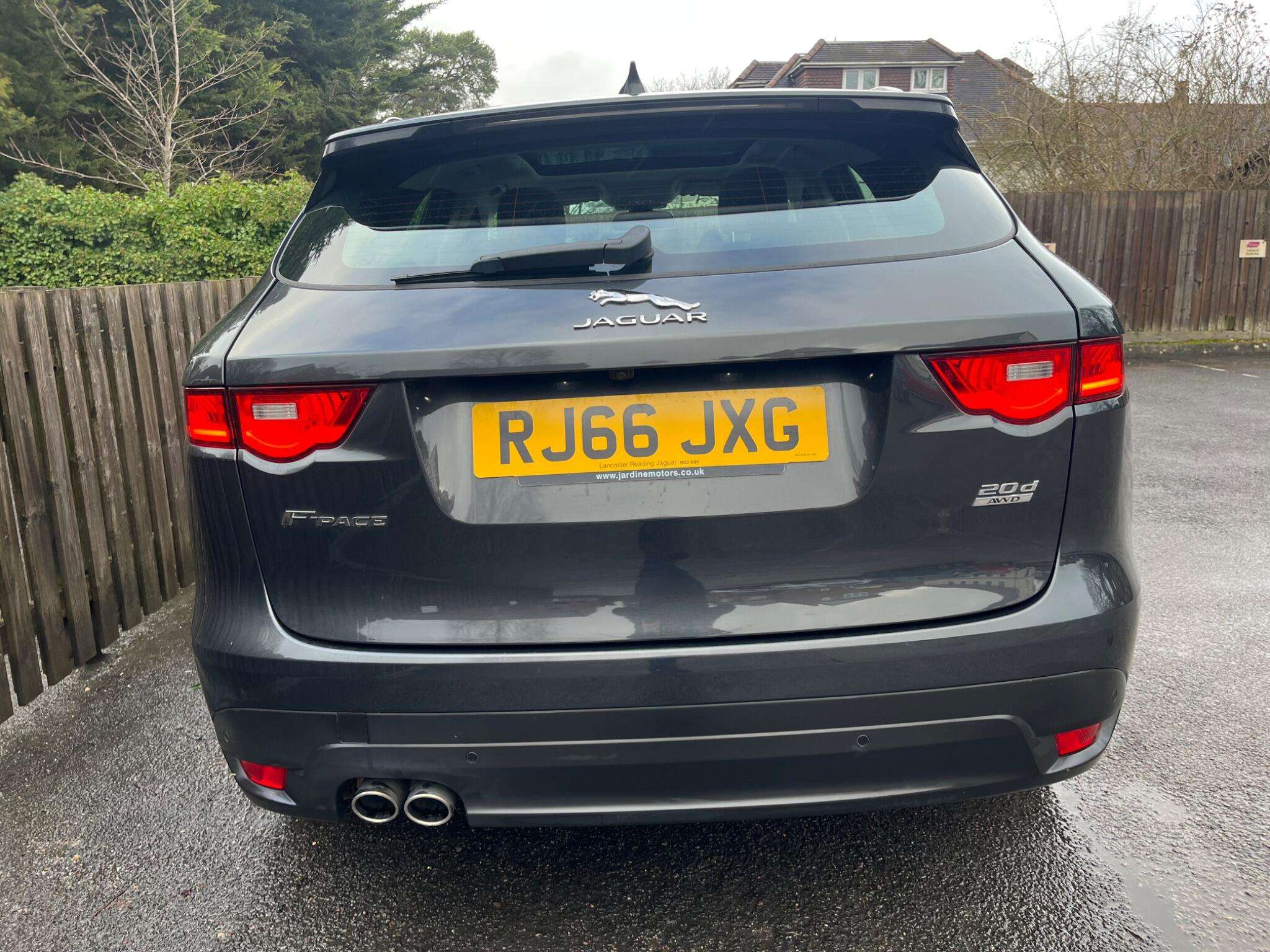 2016 JAGUAR F-PACE 2016 JAGUAR F-PACE