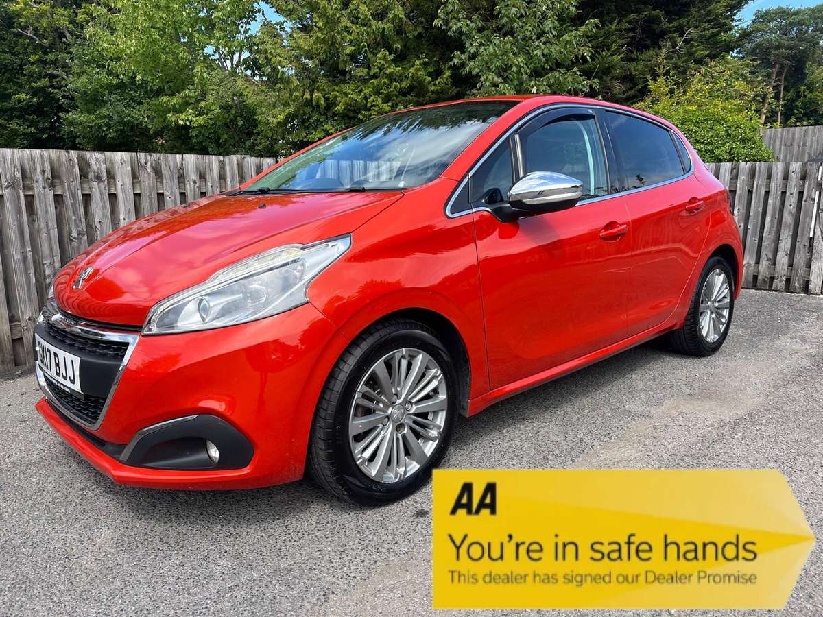 Check out this Peugeot 208 2017 Petrol Manual